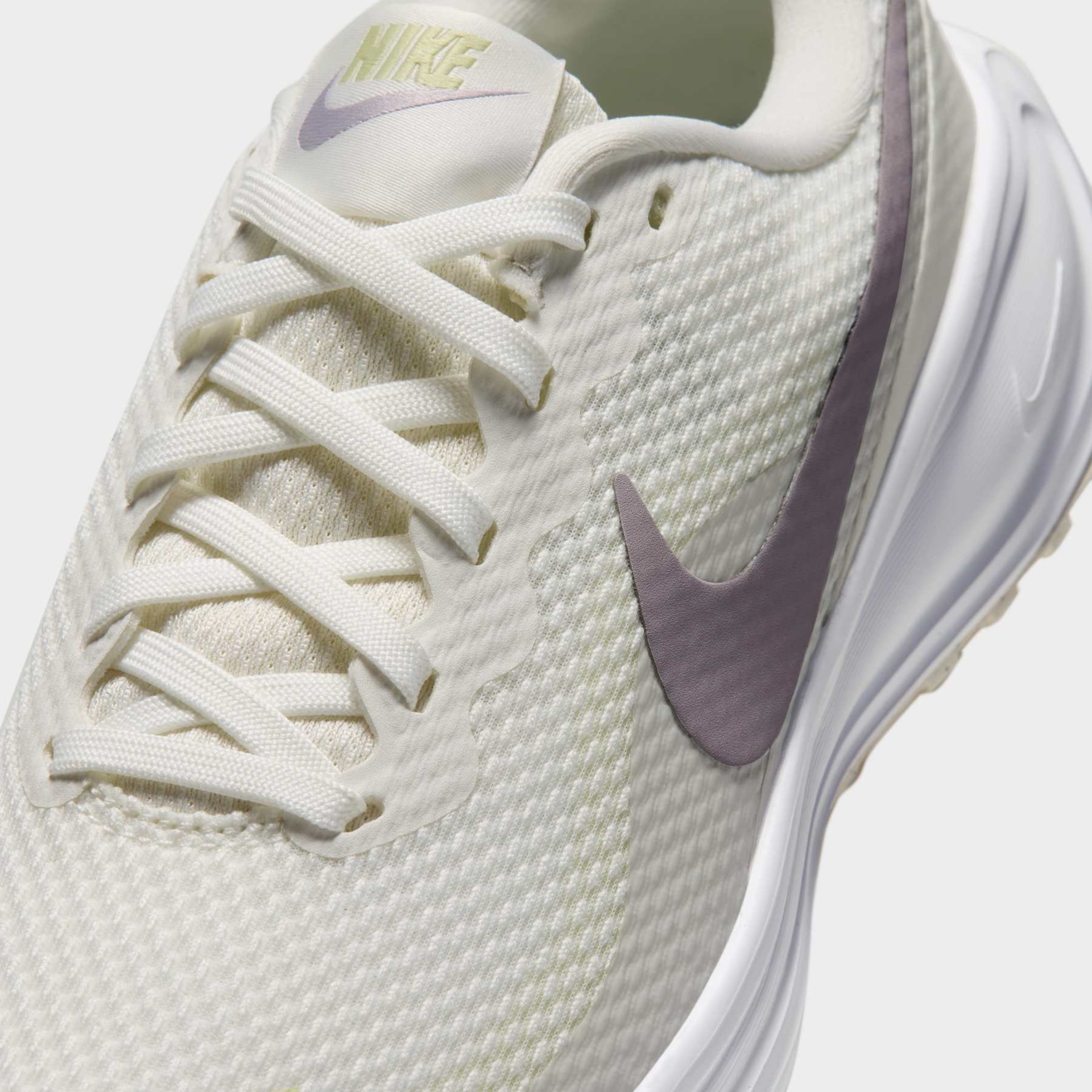 Tênis Nike Revolution 8 Feminino - Foto 7