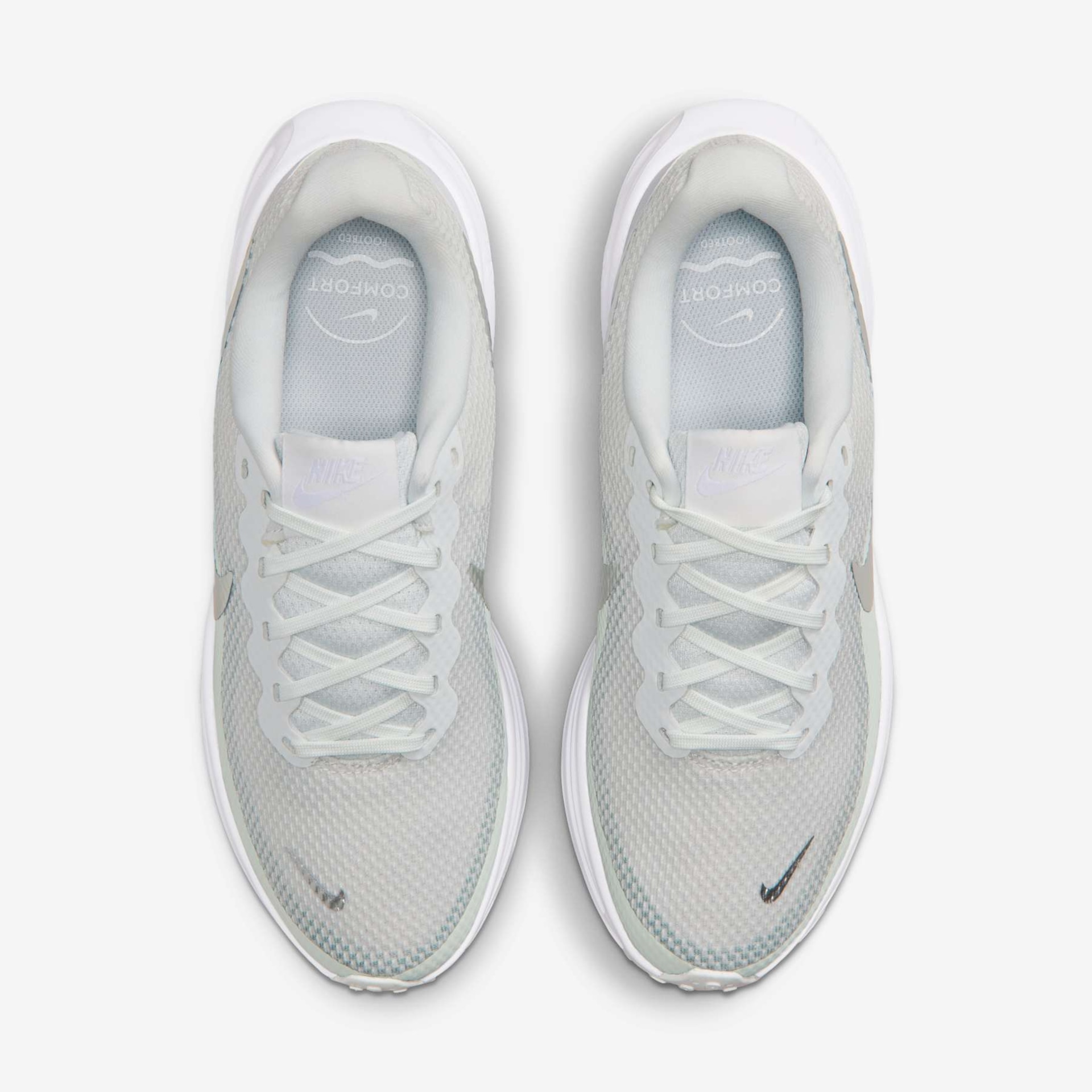 Tênis Nike Revolution 8 Feminino - Foto 4