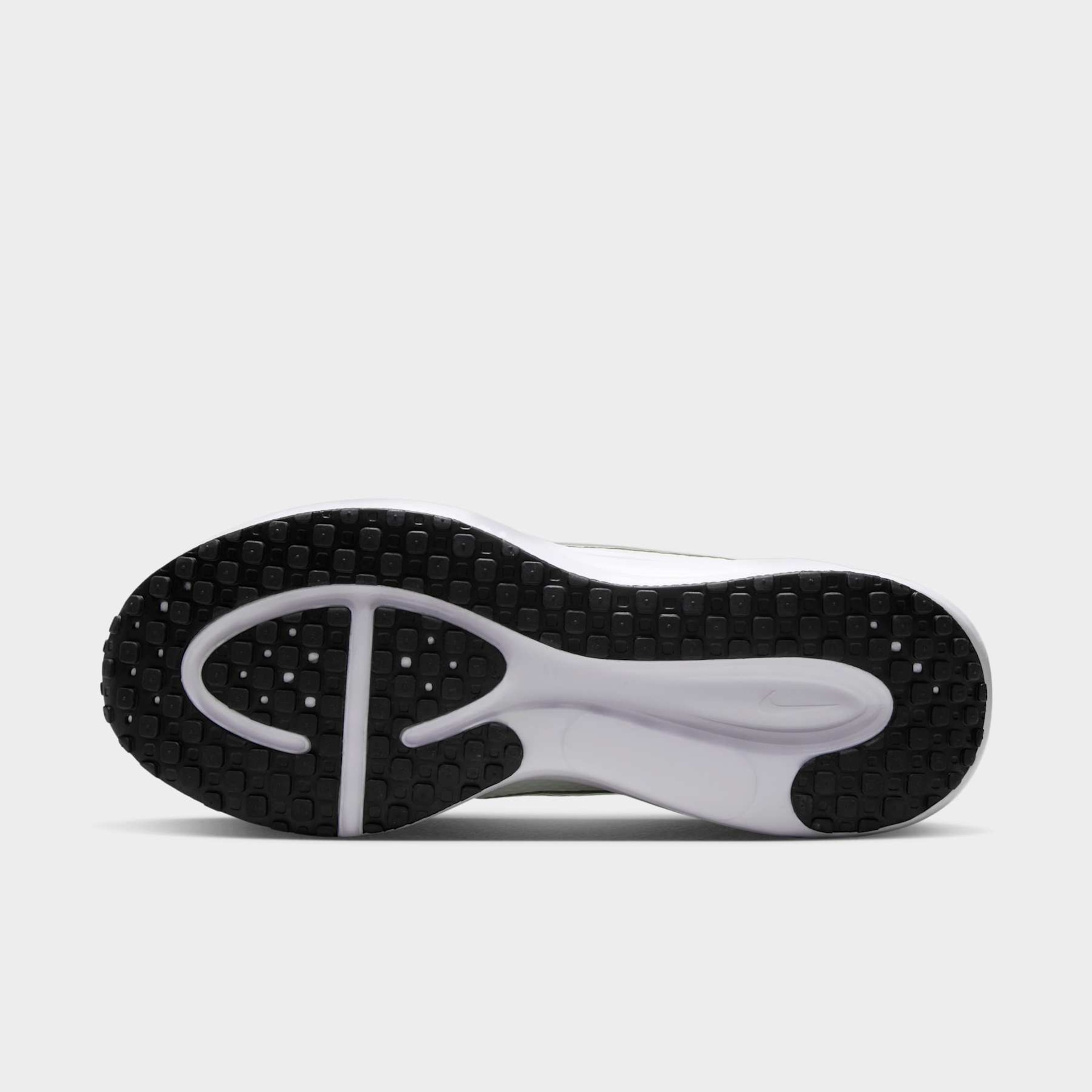Tênis Nike Revolution 8 Feminino - Foto 2