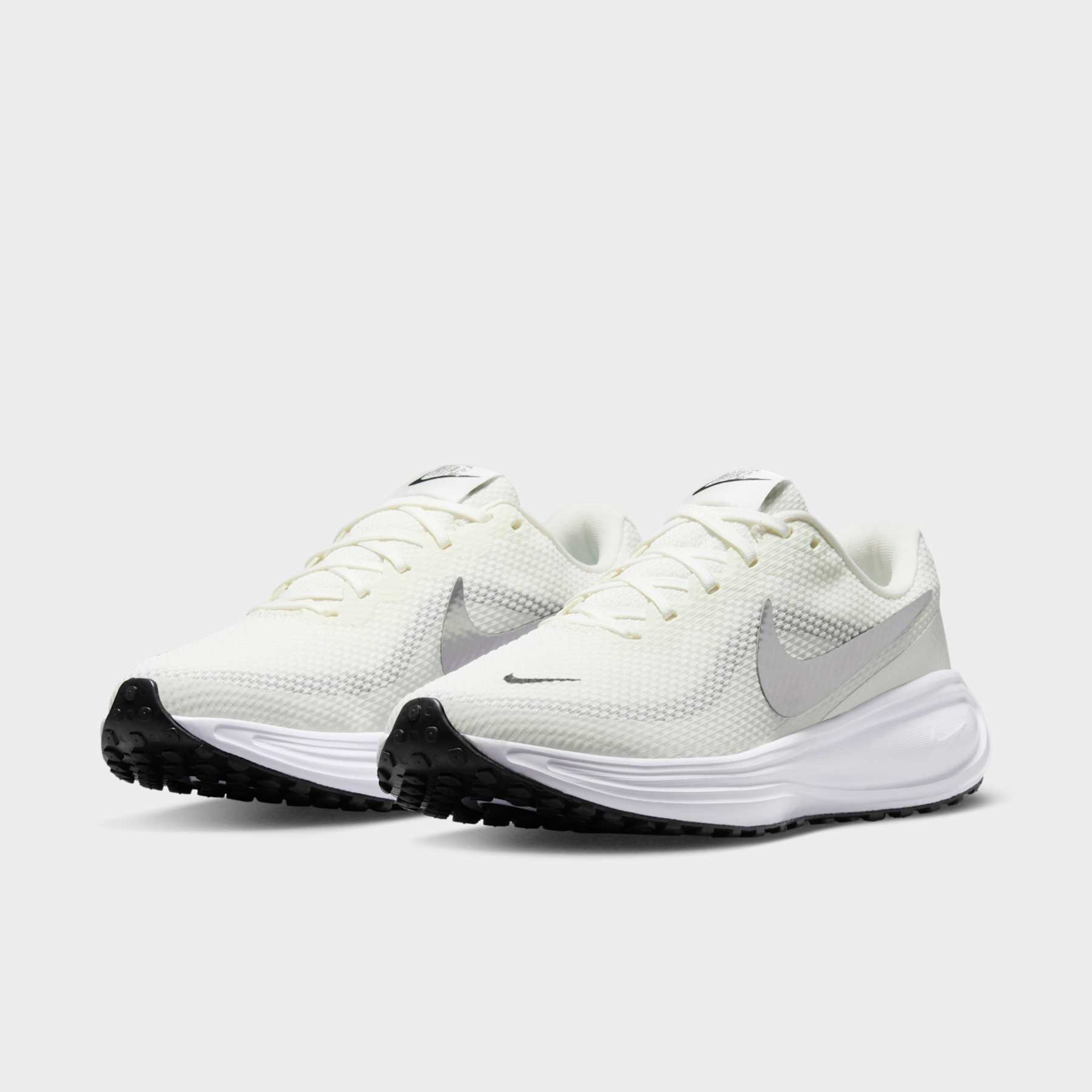 Tênis Nike Revolution 8 Feminino - Foto 5