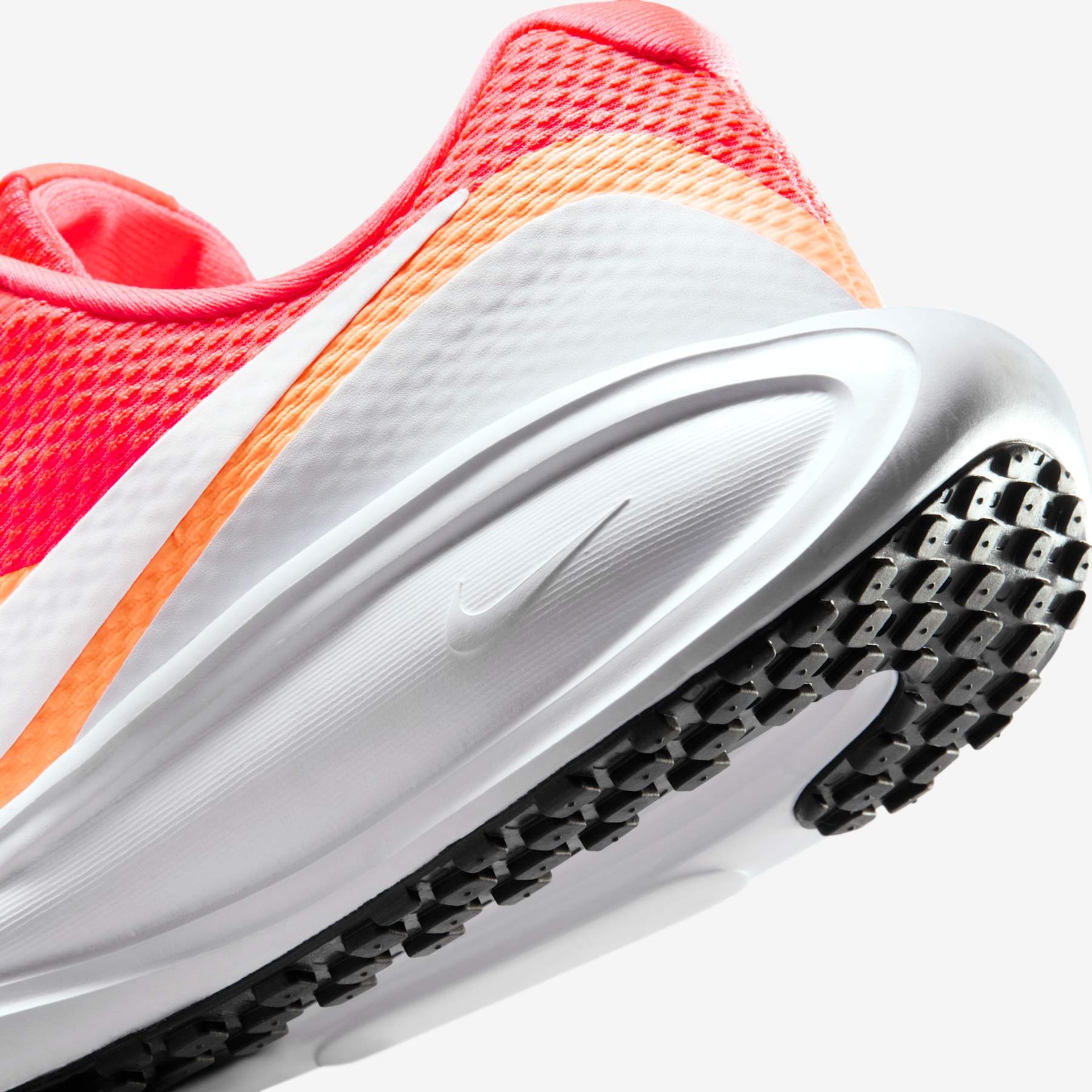 Tênis Nike Revolution 8 Feminino - Foto 8