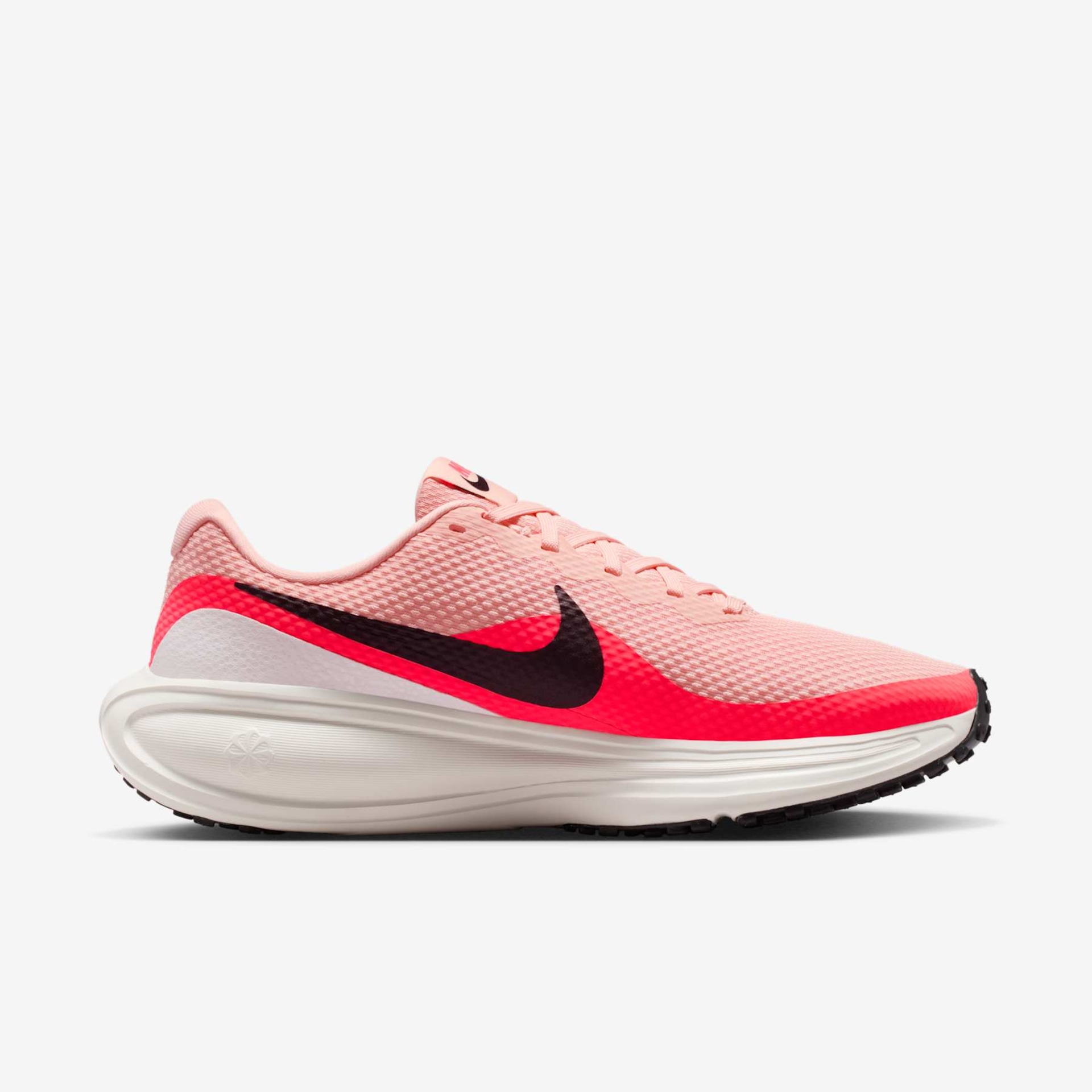Tênis Nike Revolution 8 Feminino - Foto 3