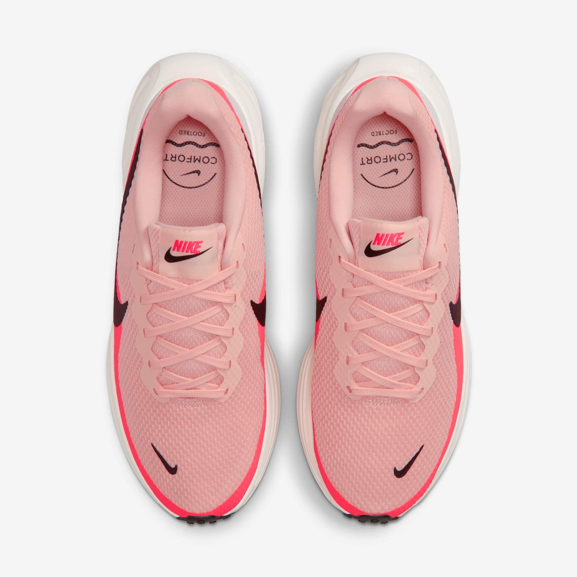 Tênis Nike Revolution 8 Feminino - Foto 4