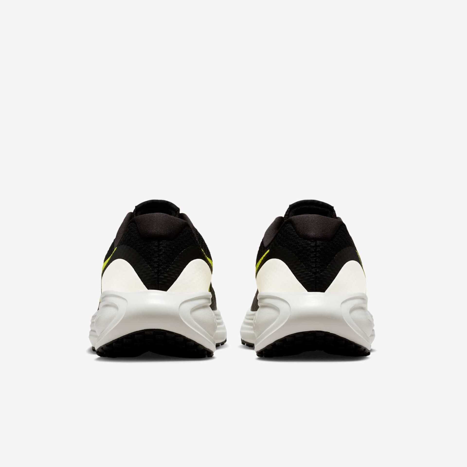 Tênis Nike Revolution 8 Feminino - Foto 6