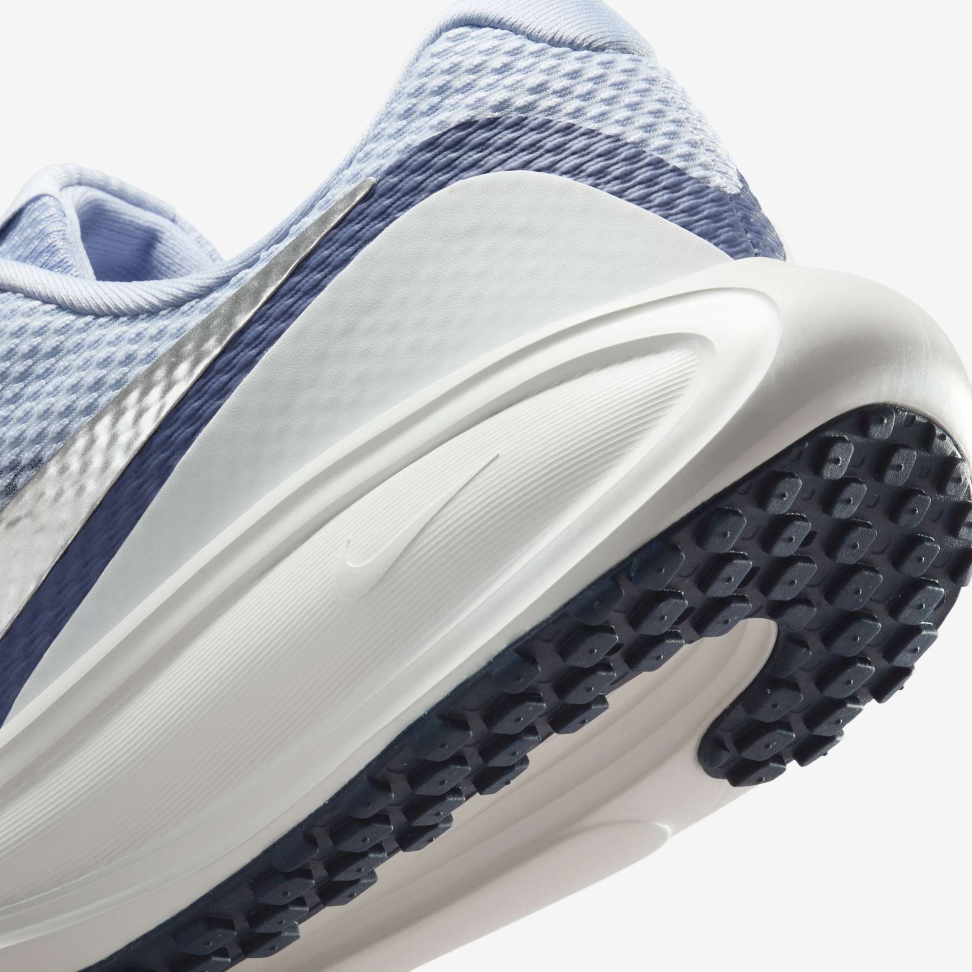 Tênis Nike Revolution 8 Feminino - Foto 8