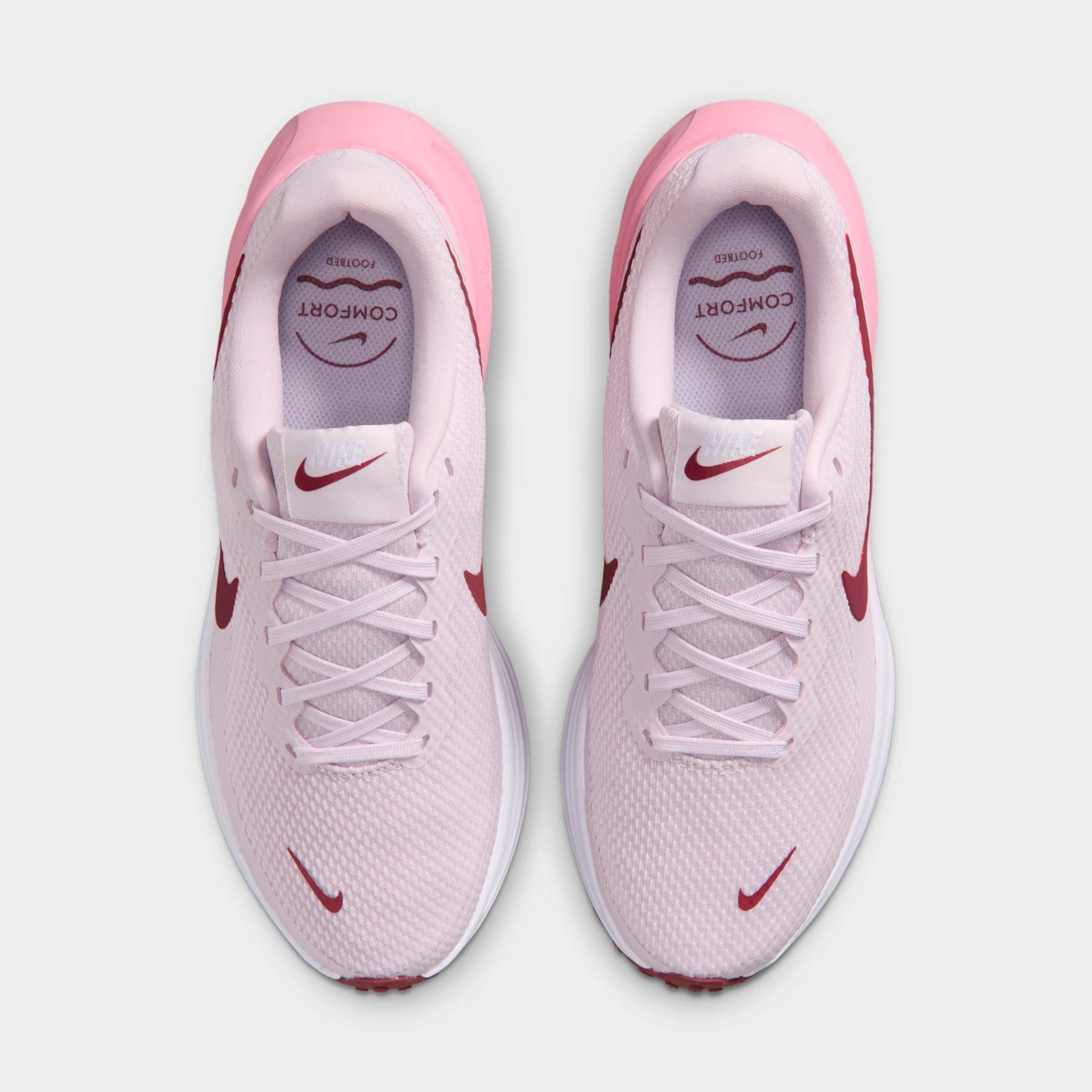 Tênis Nike Revolution 8 Feminino - Foto 4