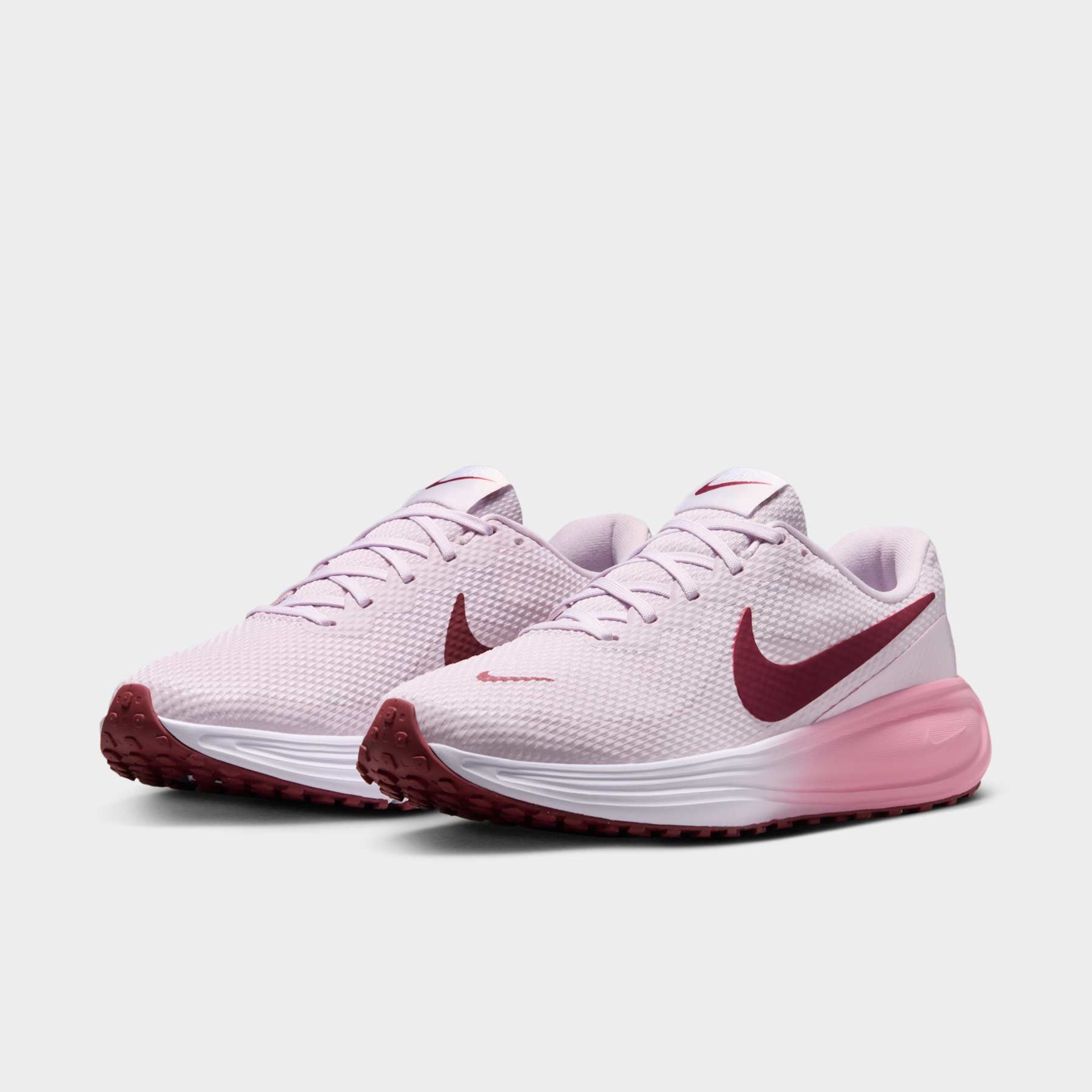 Tênis Nike Revolution 8 Feminino - Foto 5