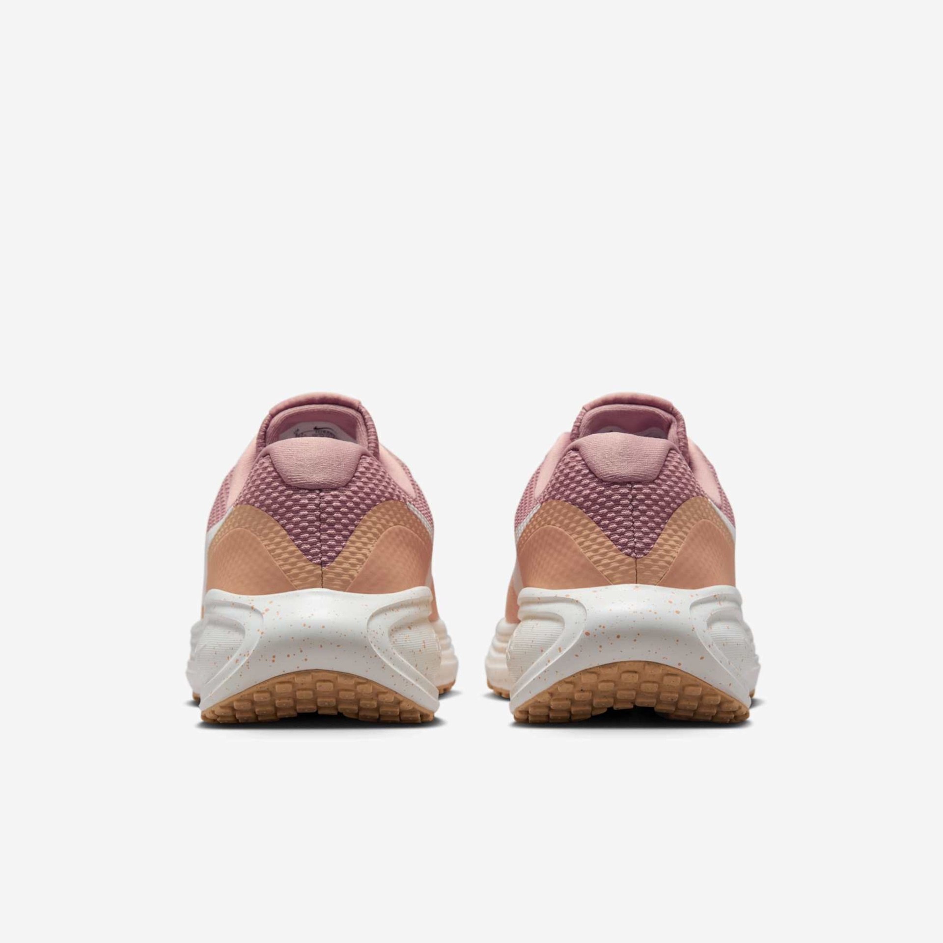 Tênis Nike Revolution 8 Feminino - Foto 6