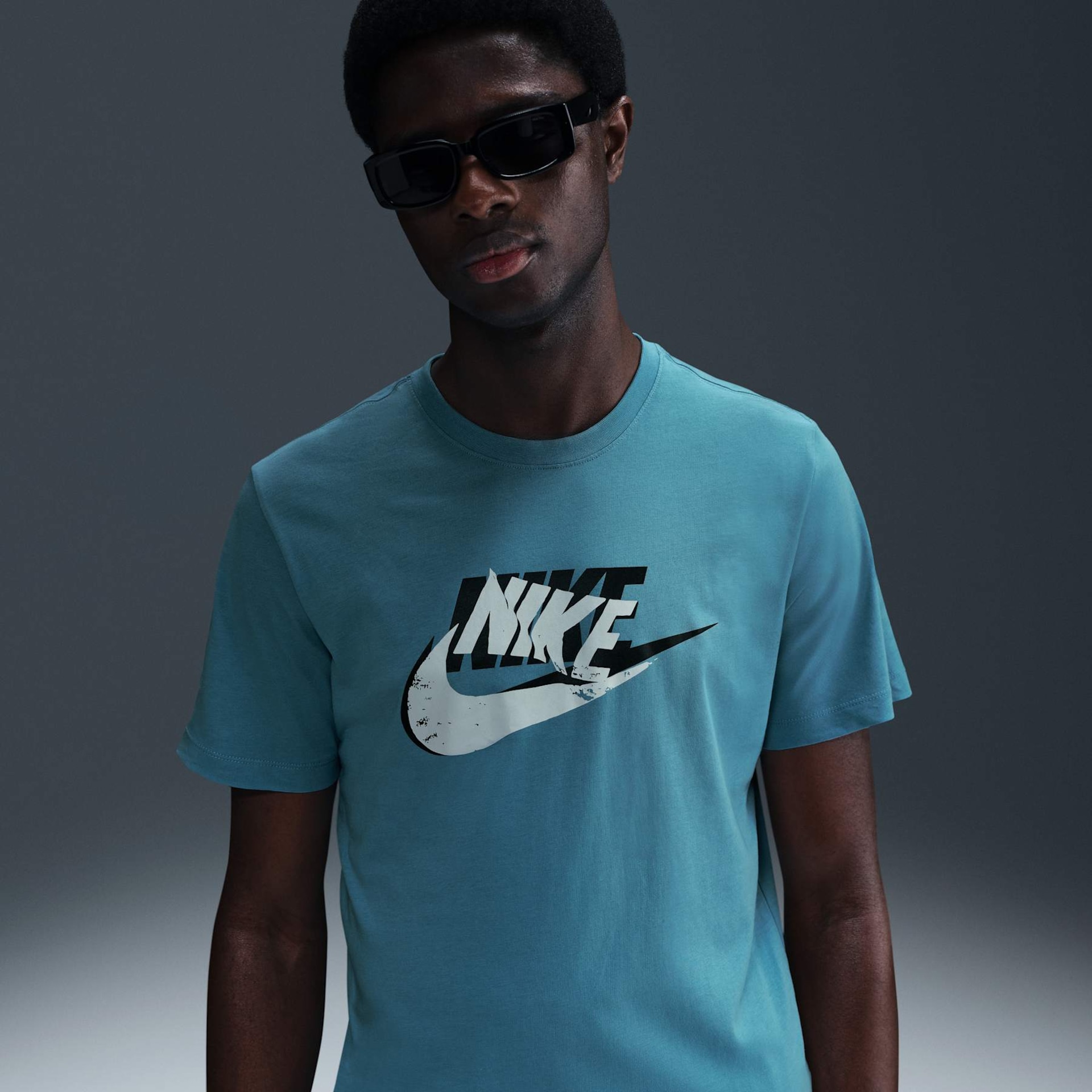 Camiseta Nike Sportswear 12MO Futura Masculina - Foto 1