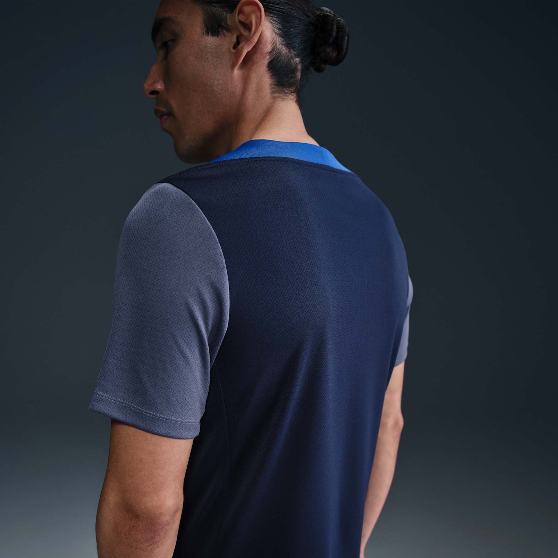 Camiseta Nike Paris Saint-Germain Strike Masculina - Foto 2