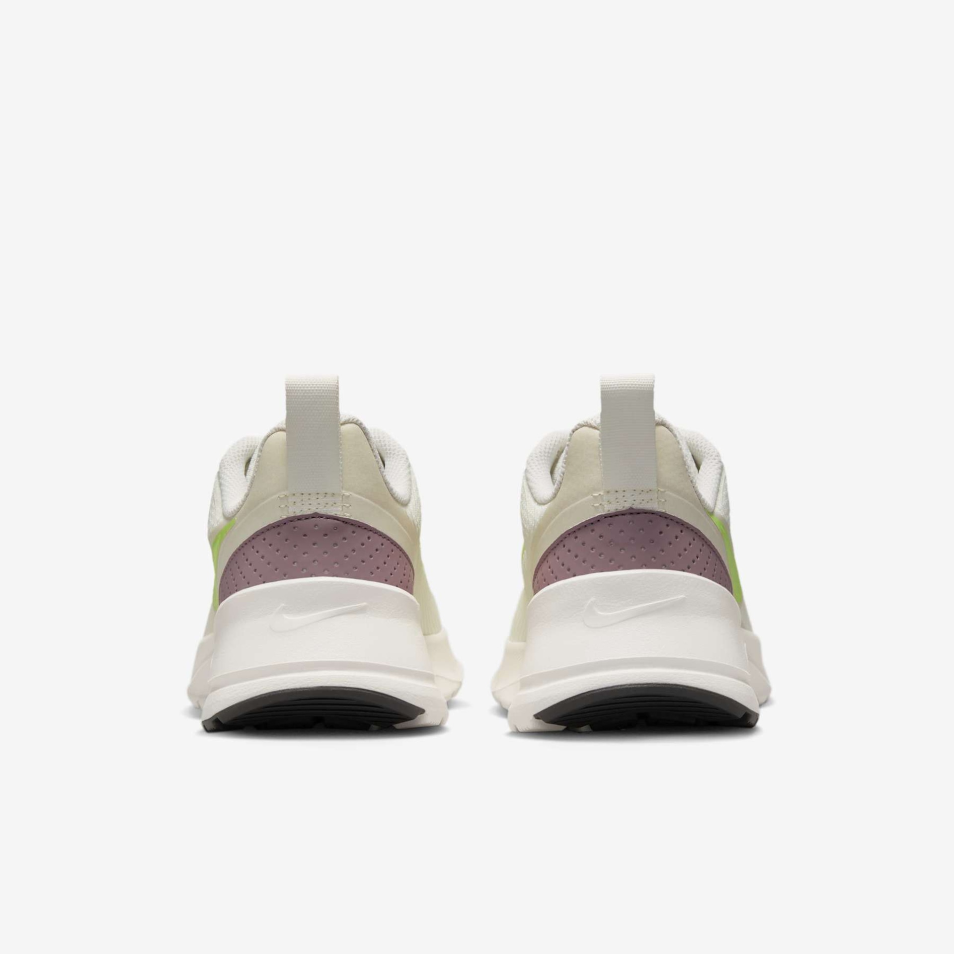 Tênis Nike Air Max Nuaxis Feminino - Foto 6