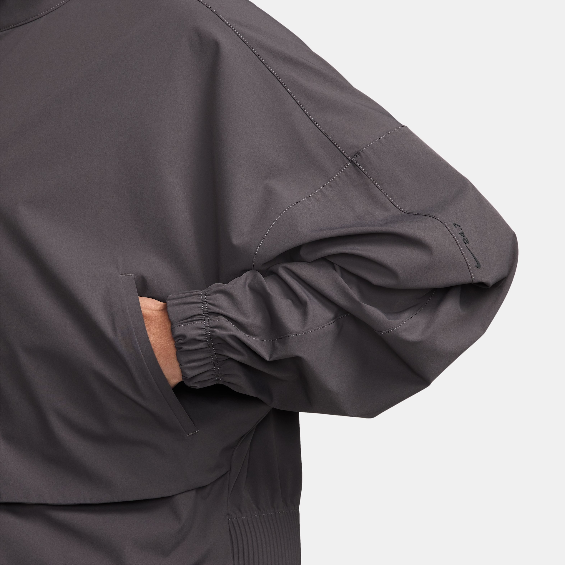 Jaqueta Nike Dri-FIT Woven 24.7 Feminina - Foto 3