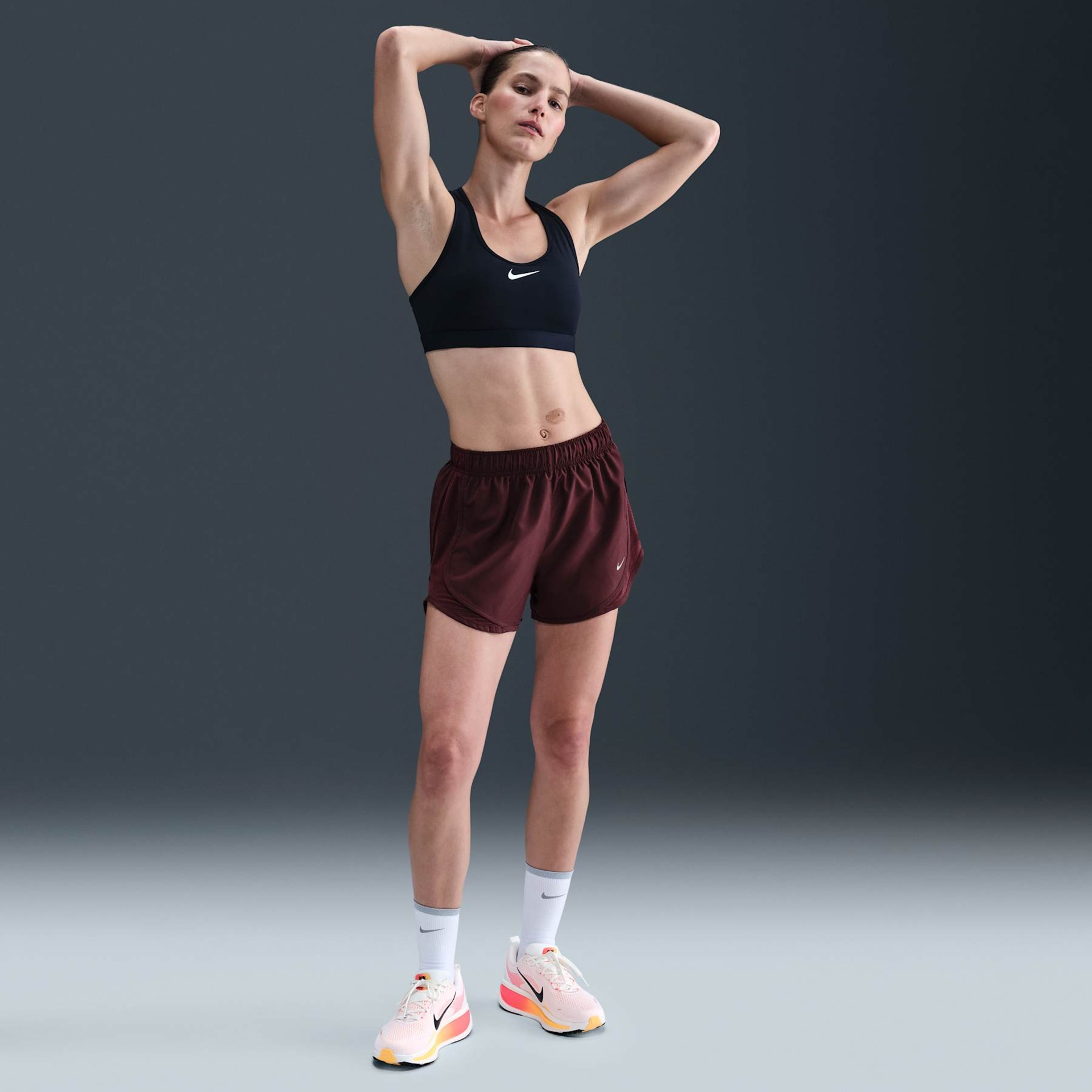 Shorts Nike Dri-Fit Tempo Feminino - Foto 1