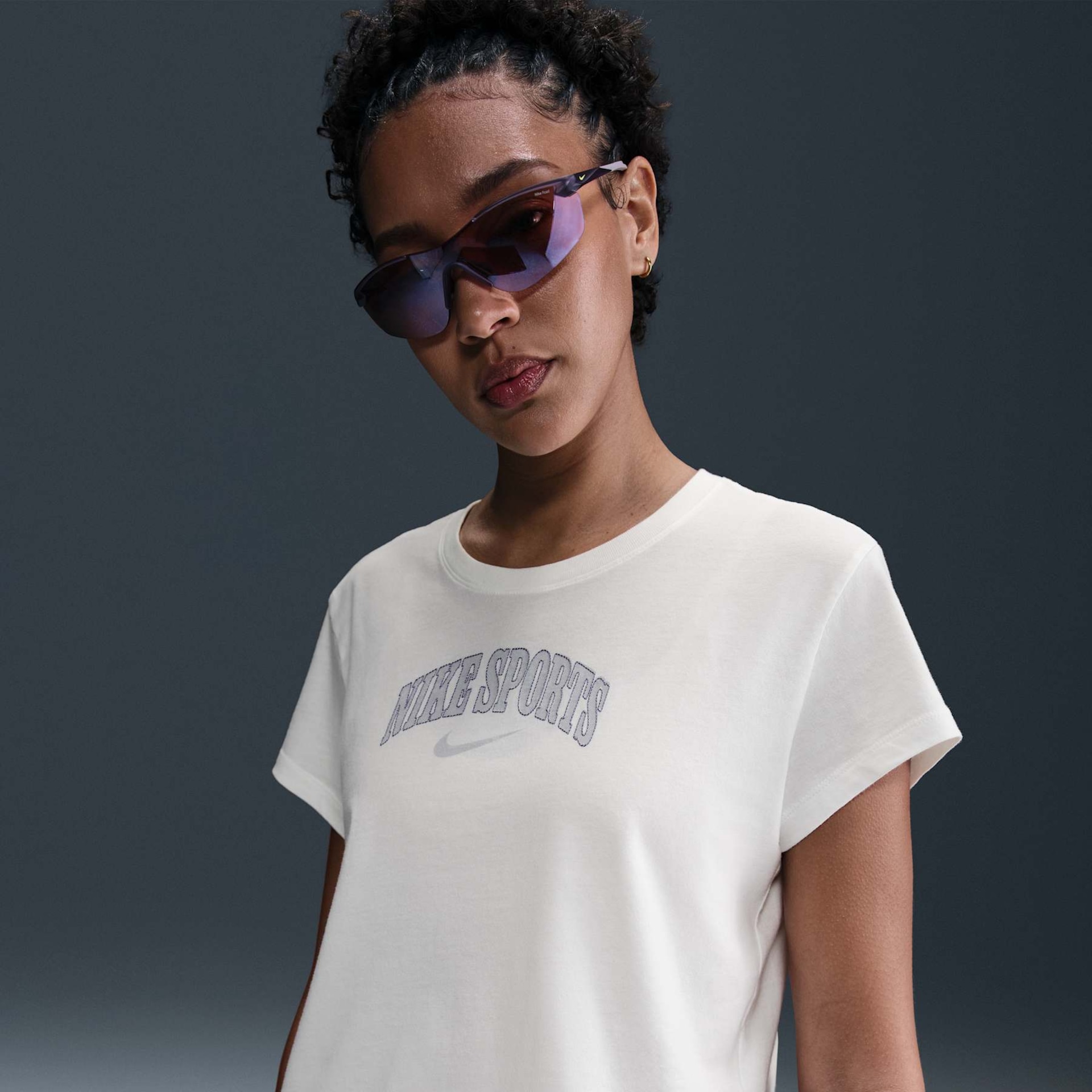 Imagem principal de Camiseta Nike Sportswear Phoenix Feminina