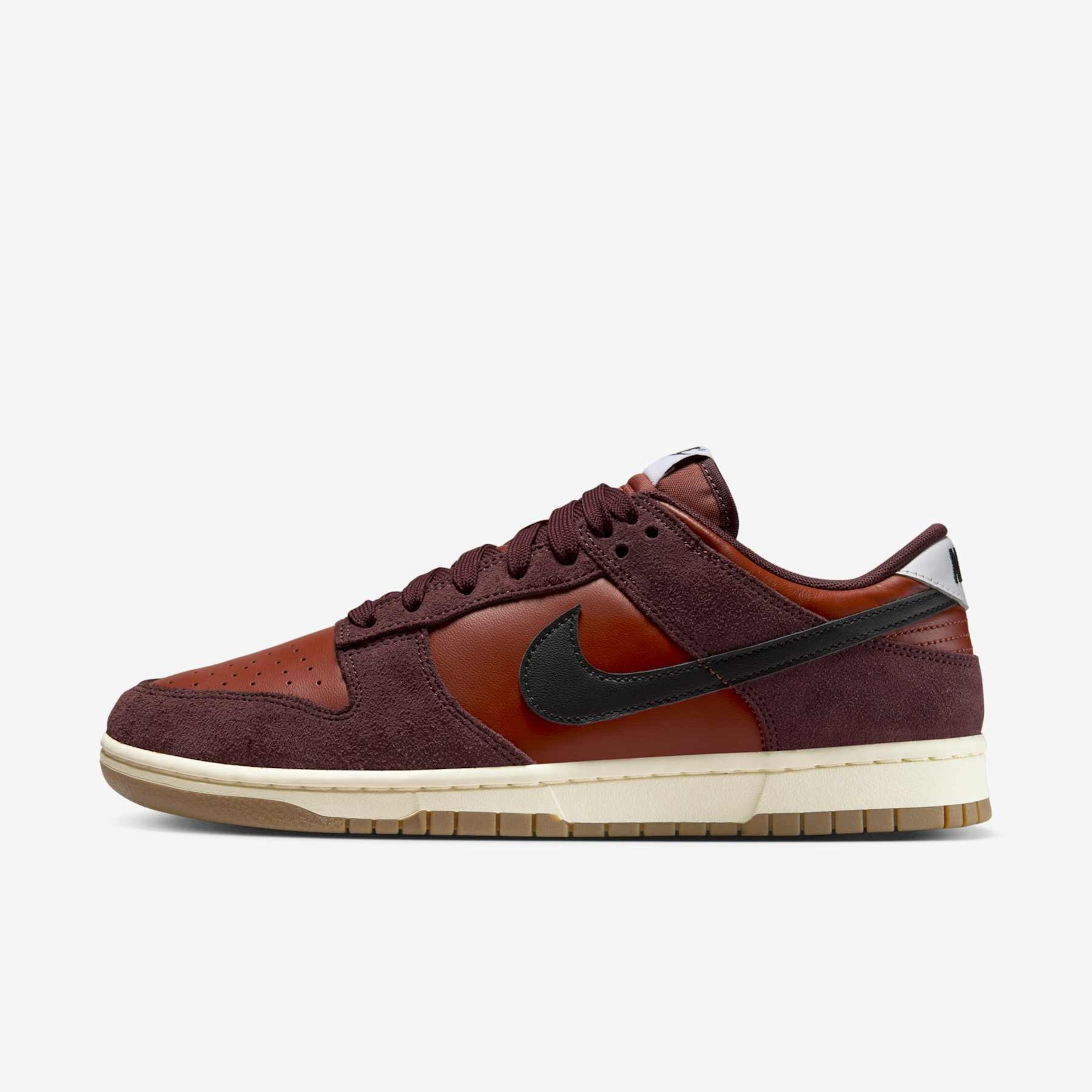 Imagem principal de Tênis Nike Dunk Low Retro SE Masculino