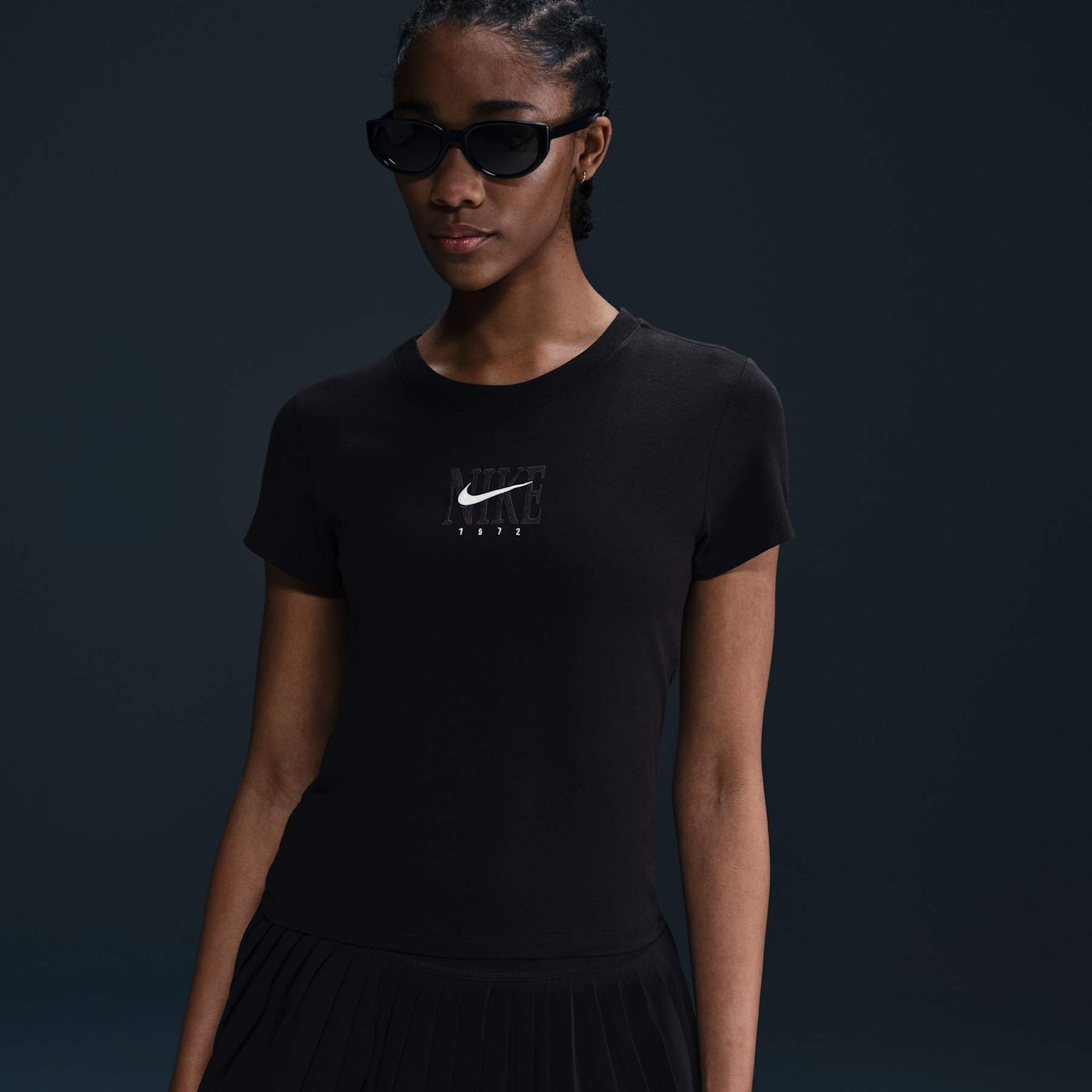 Camiseta Nike Sportswear Essential GRX Feminina - Foto 6