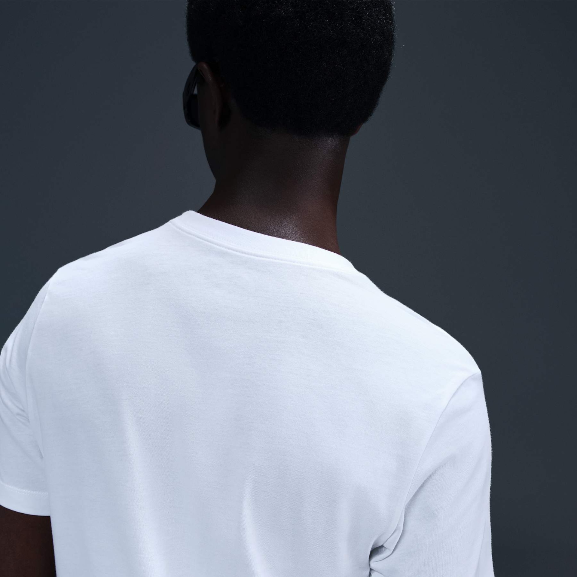 Camiseta Nike Sportswear OC Masculina - Foto 2