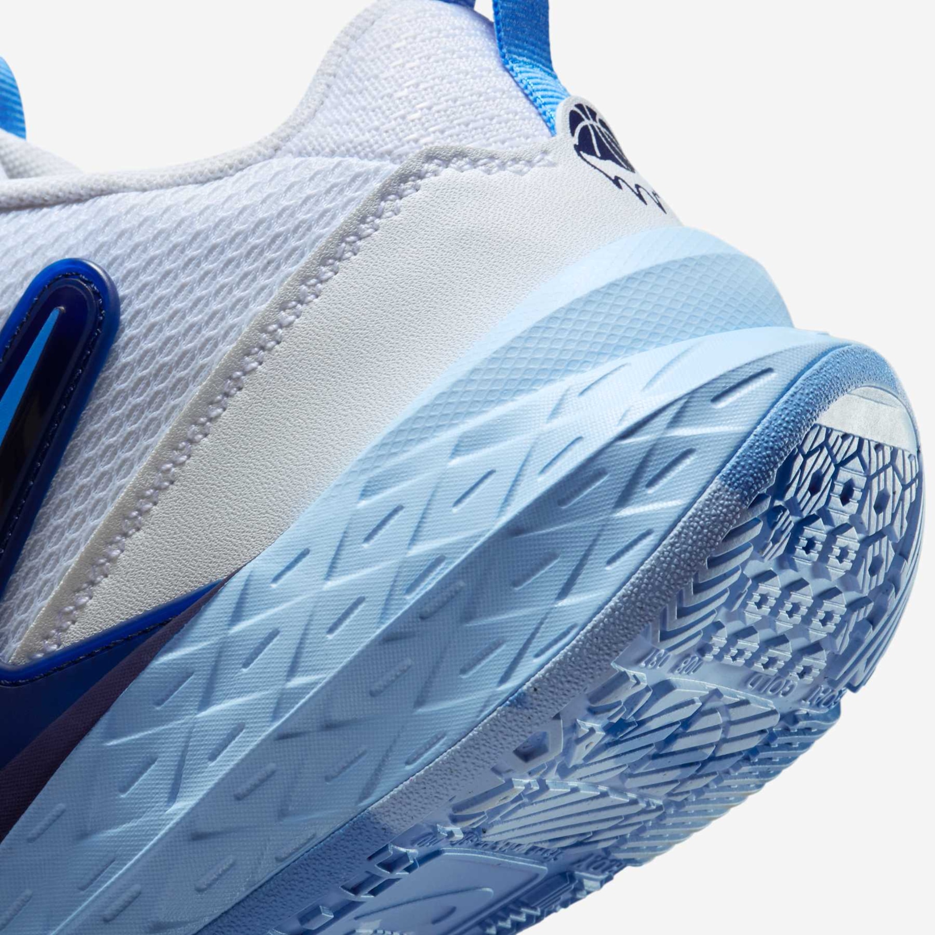 Tênis Nike Team Hustle D 12 Infantil - Foto 8