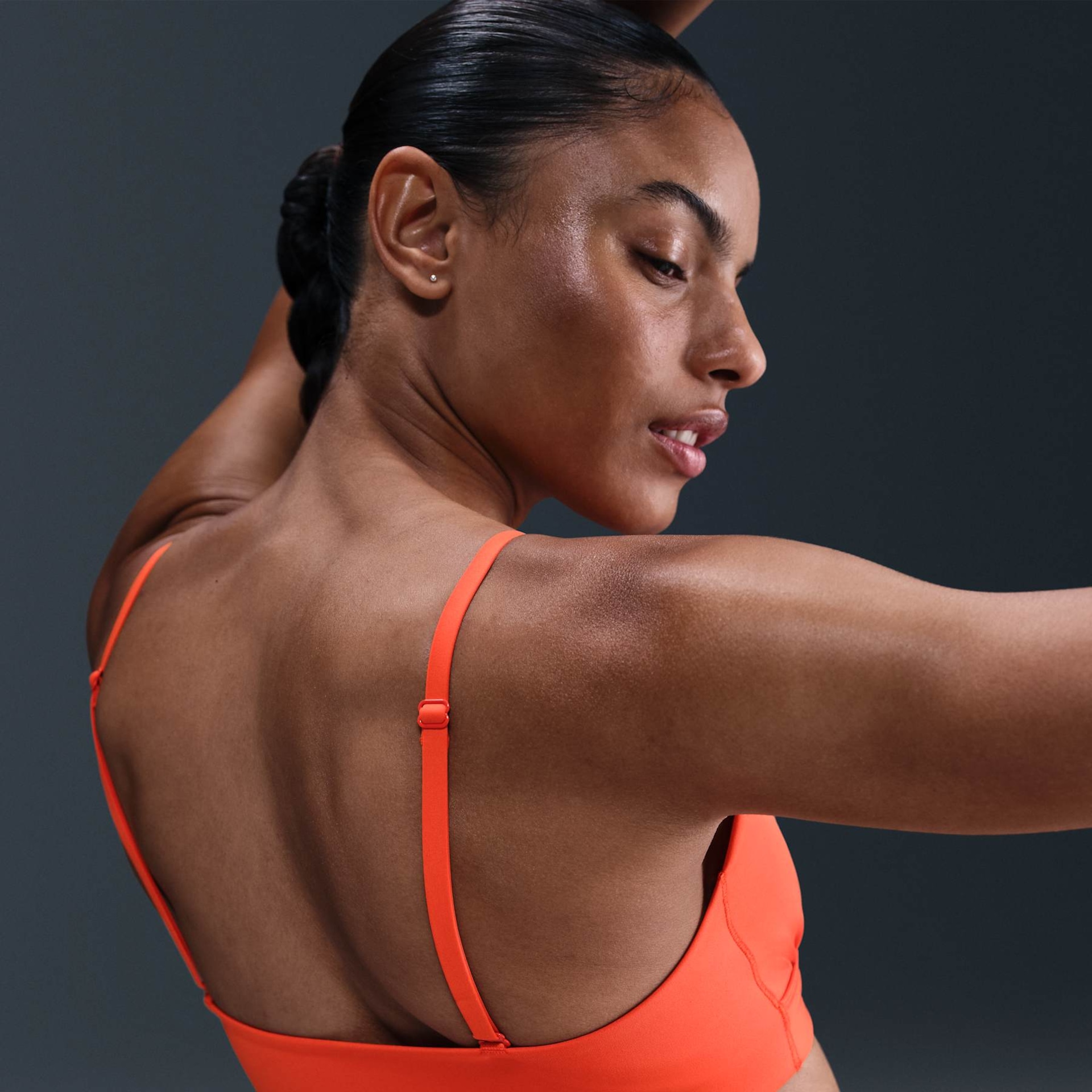 Top Nike Dri-FIT Triangle Feminino - Foto 2