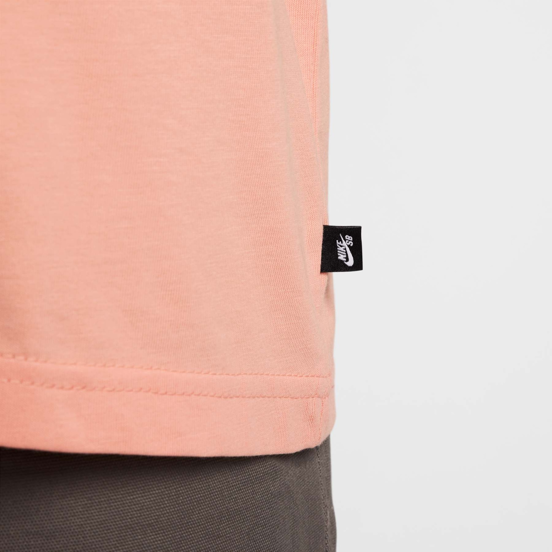 Camiseta Nike SB Dunk Dog Masculina - Foto 4