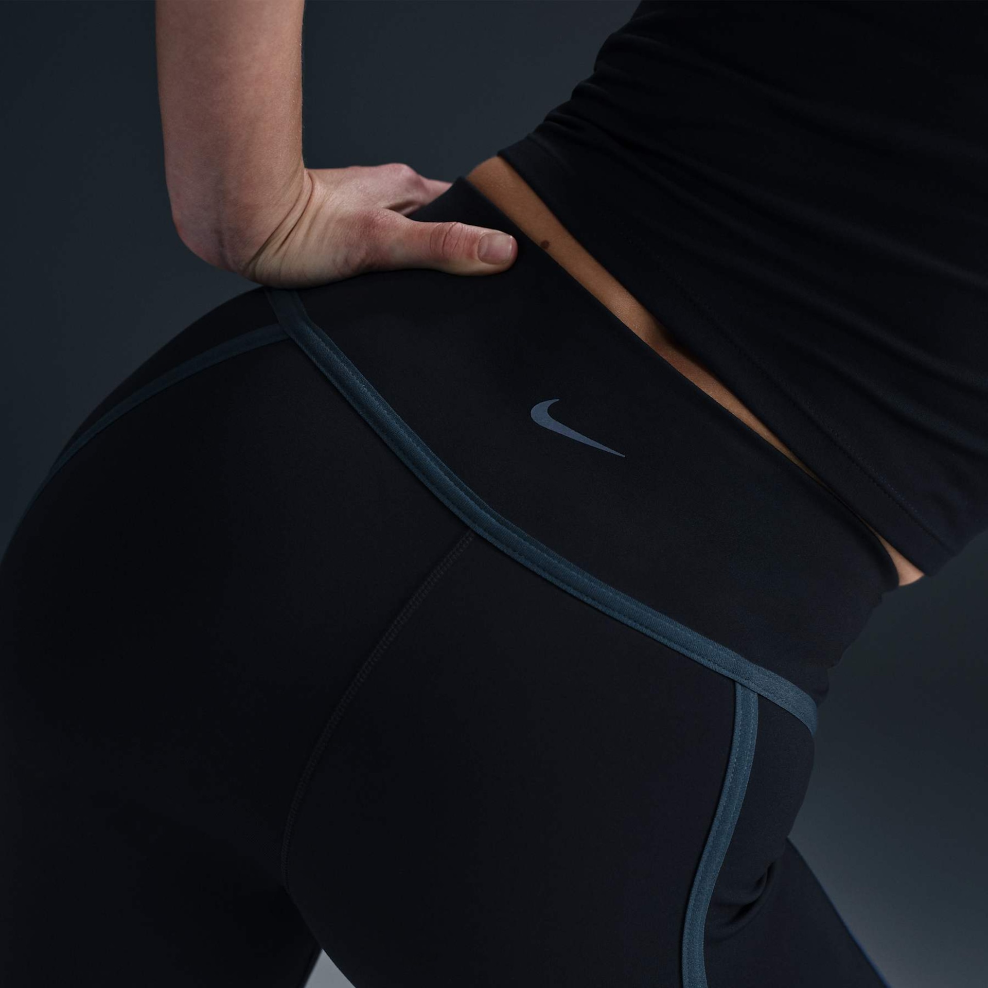 Shorts Nike Dri-FIT One HR 8IN Feminino - Foto 3
