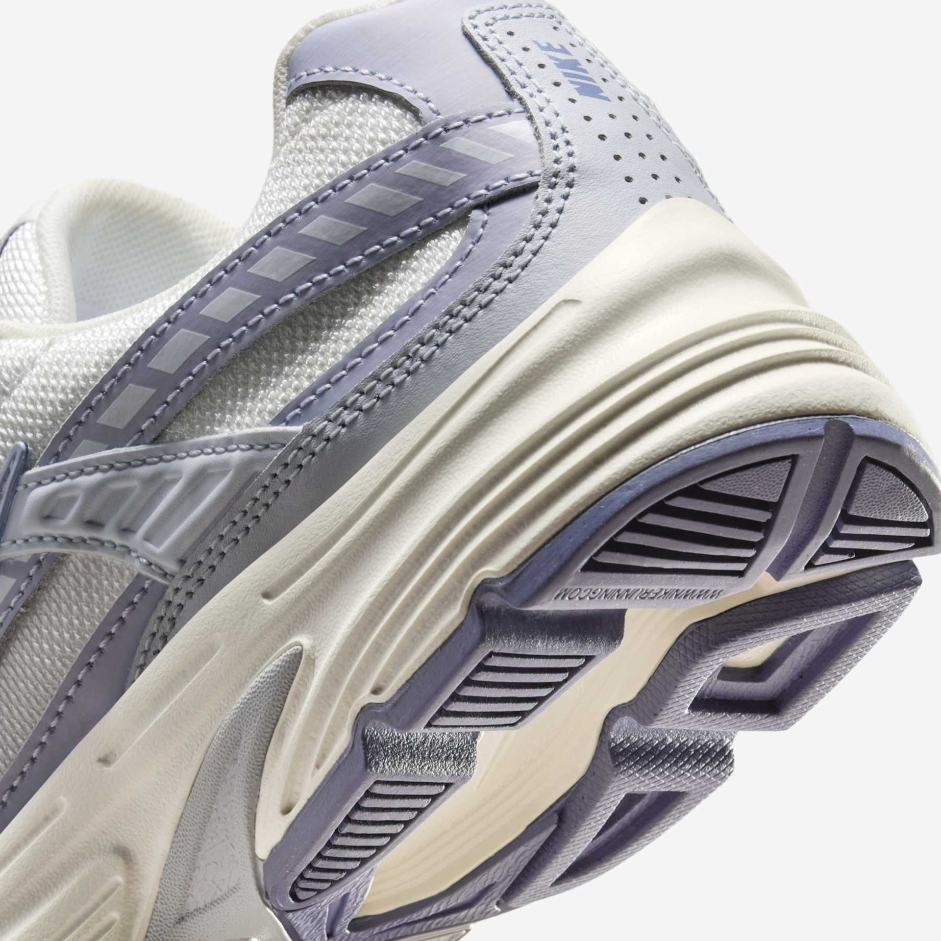 Tênis Nike Initiator Feminino - Foto 8