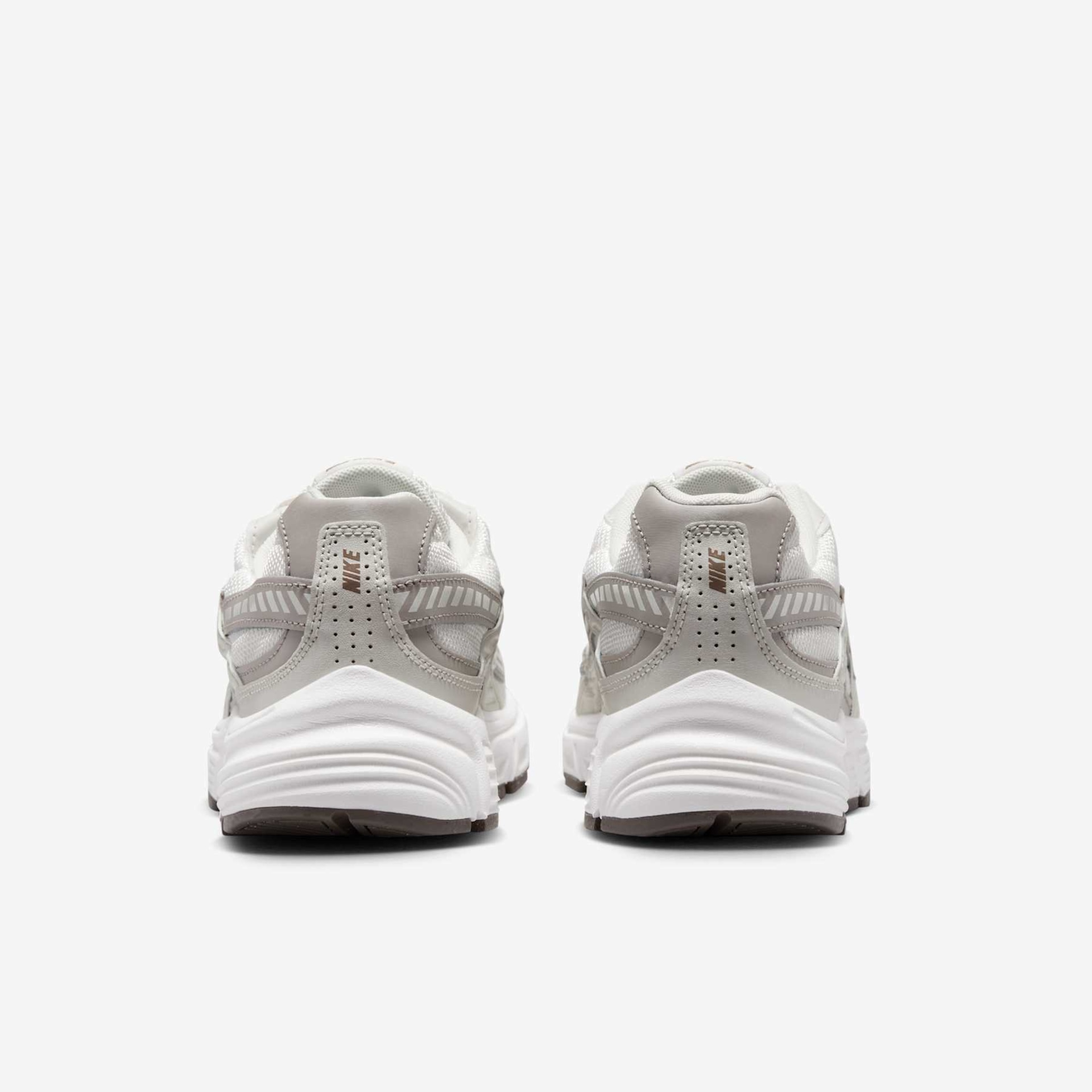 Tênis Nike Initiator Feminino - Foto 6