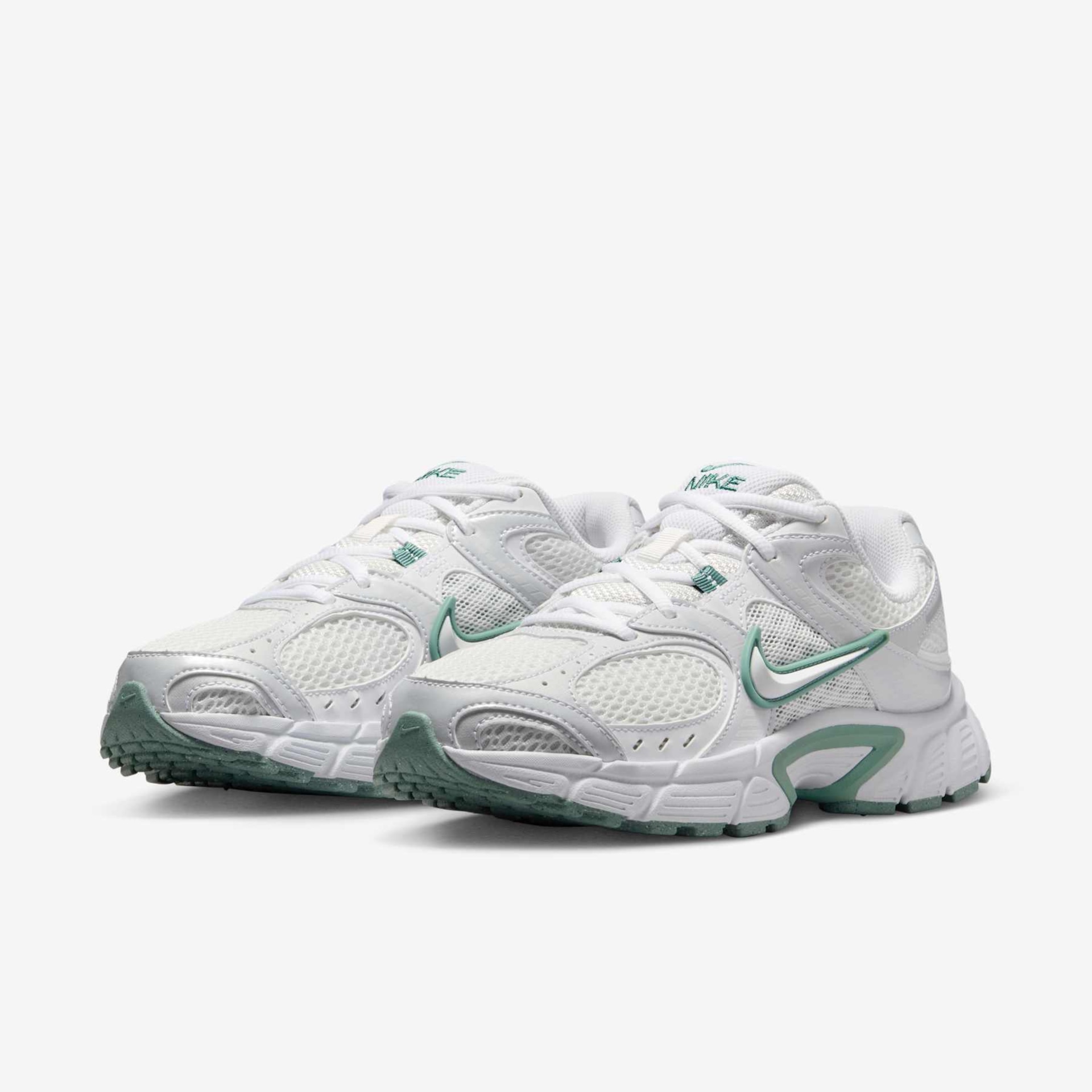 Tênis Nike V5 Runner Feminino - Foto 5