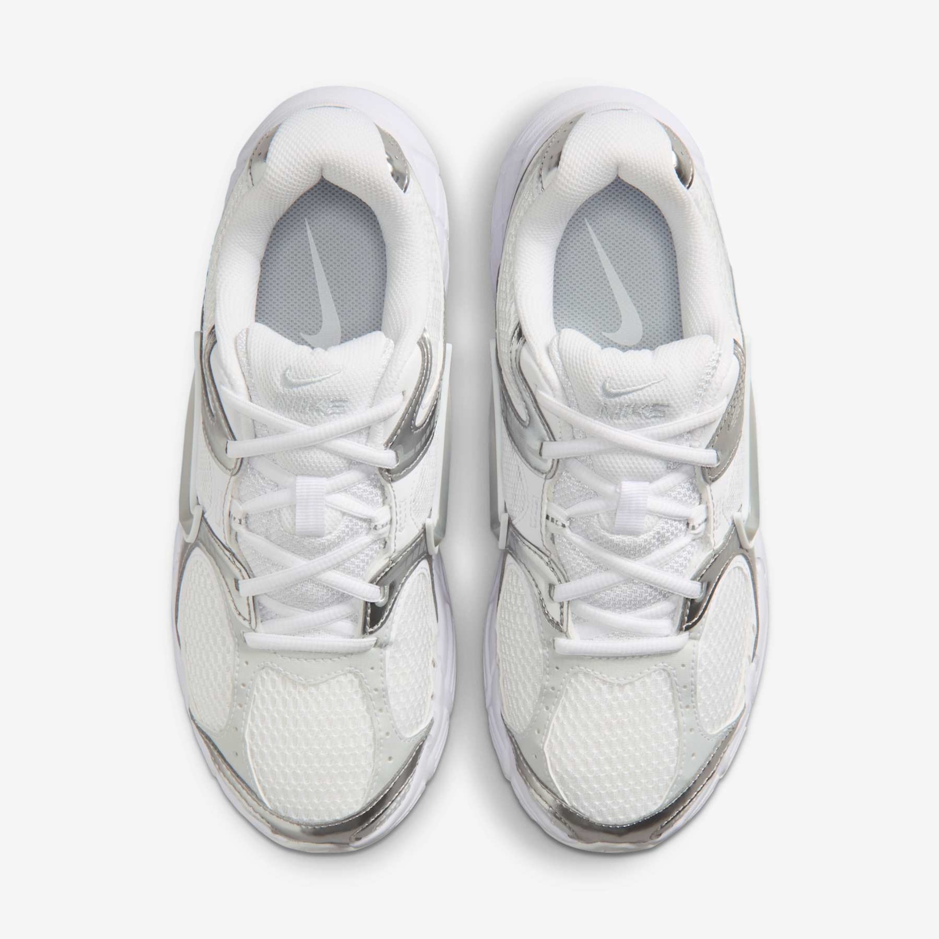 Tênis Nike V5 Runner Feminino - Foto 4