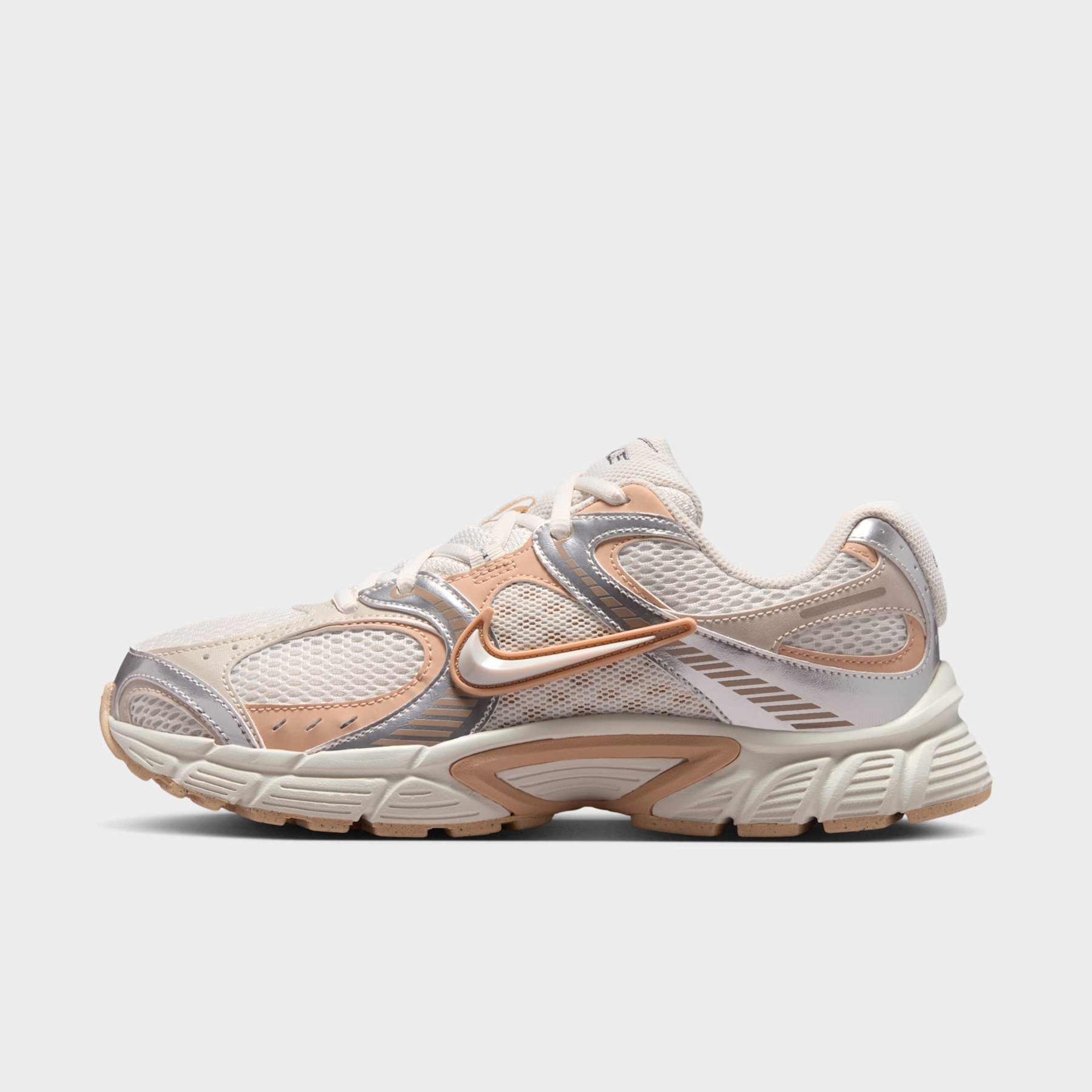 Tênis Nike V5 Runner Feminino - Foto 1