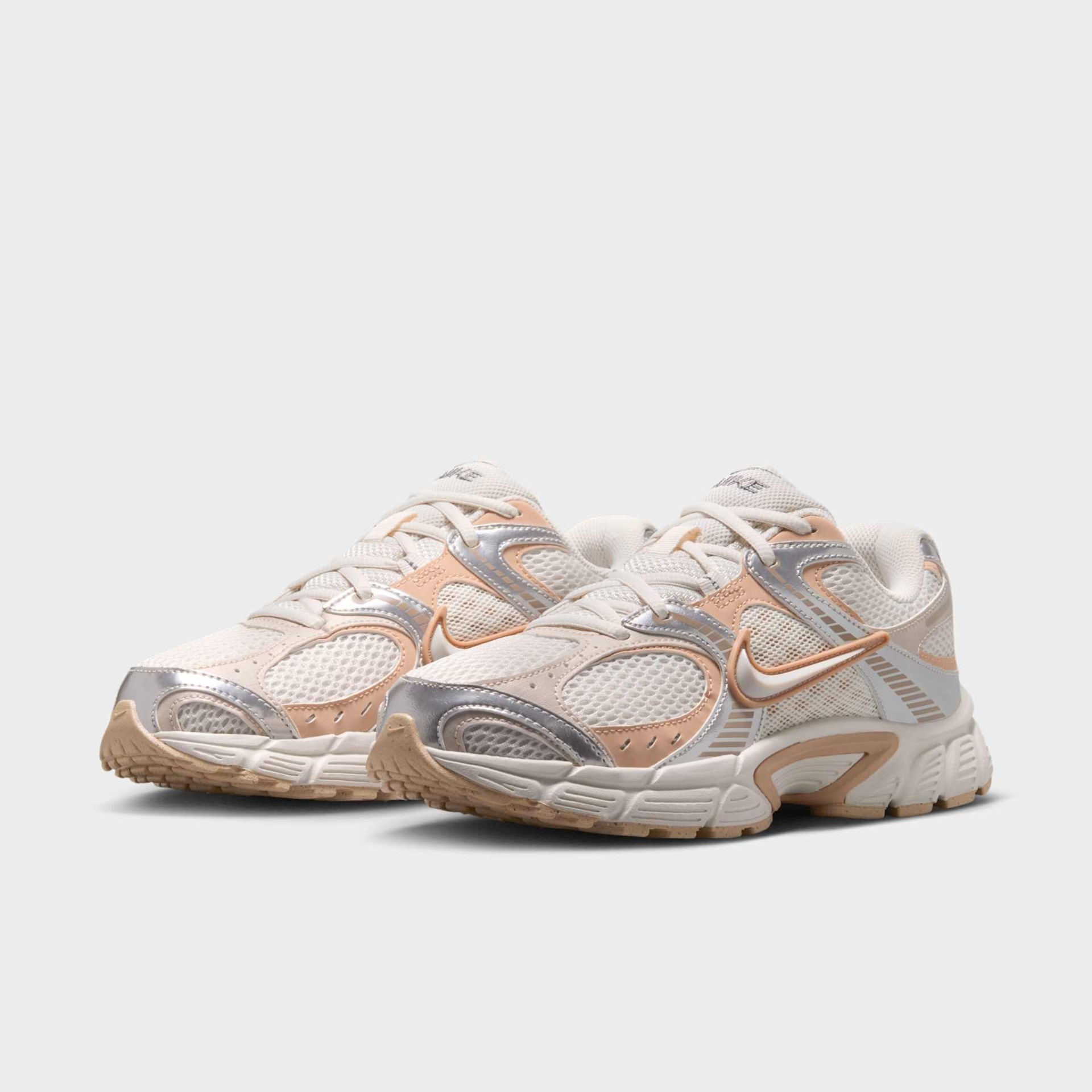 Tênis Nike V5 Runner Feminino - Foto 5