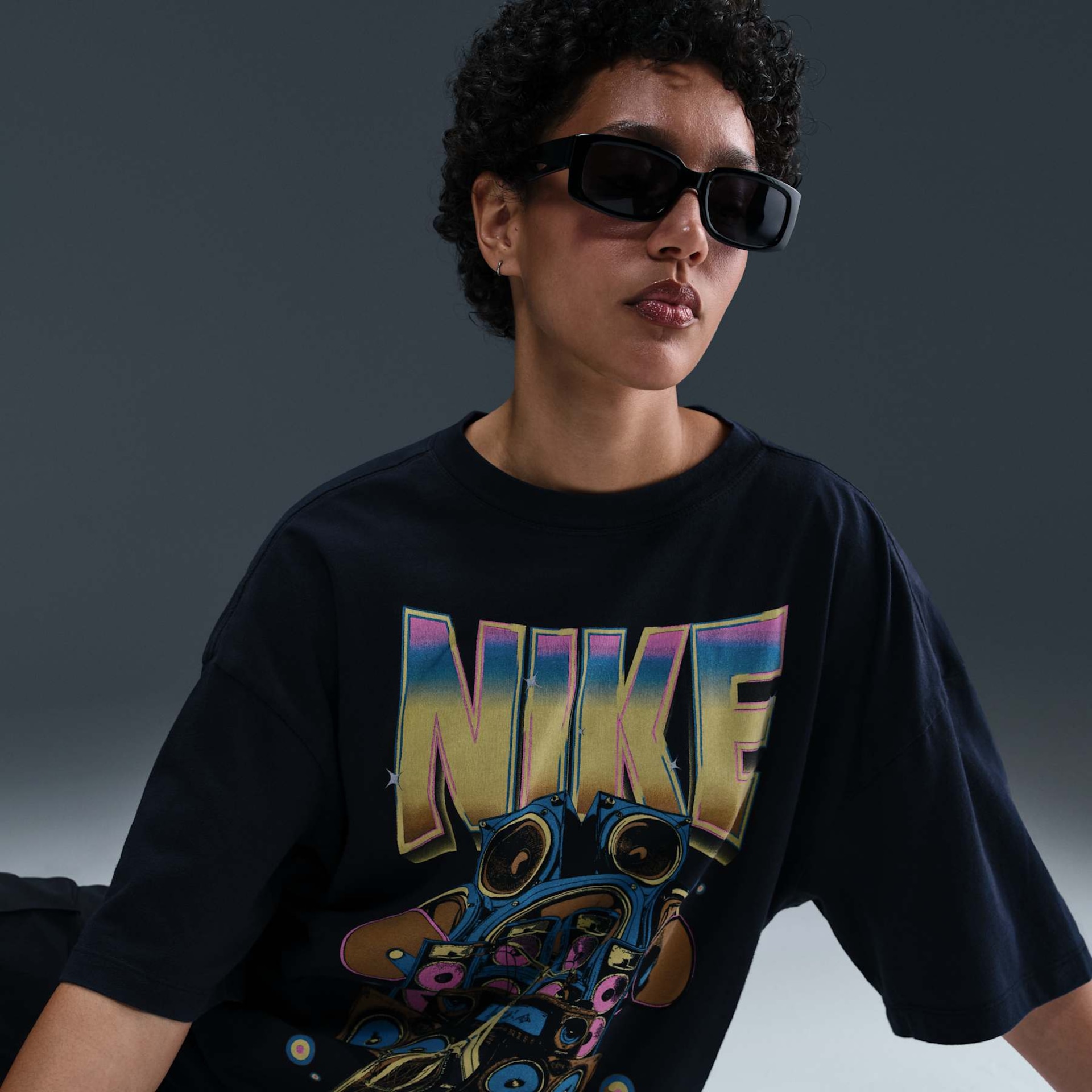 Camiseta Nike Sportswear Essential Feminina - Foto 3