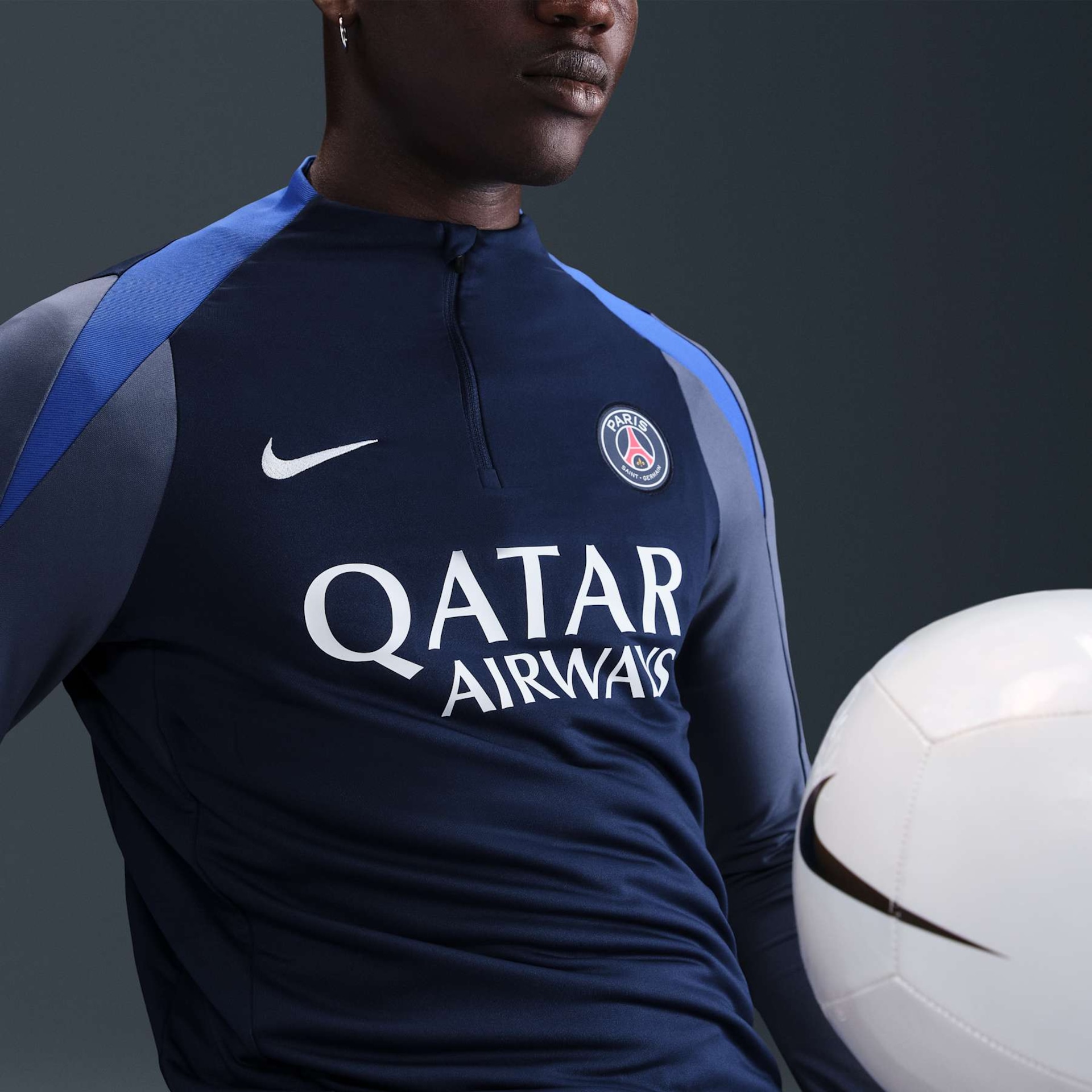 Camiseta Nike Paris Saint-Germain Strike Masculina - Foto 3