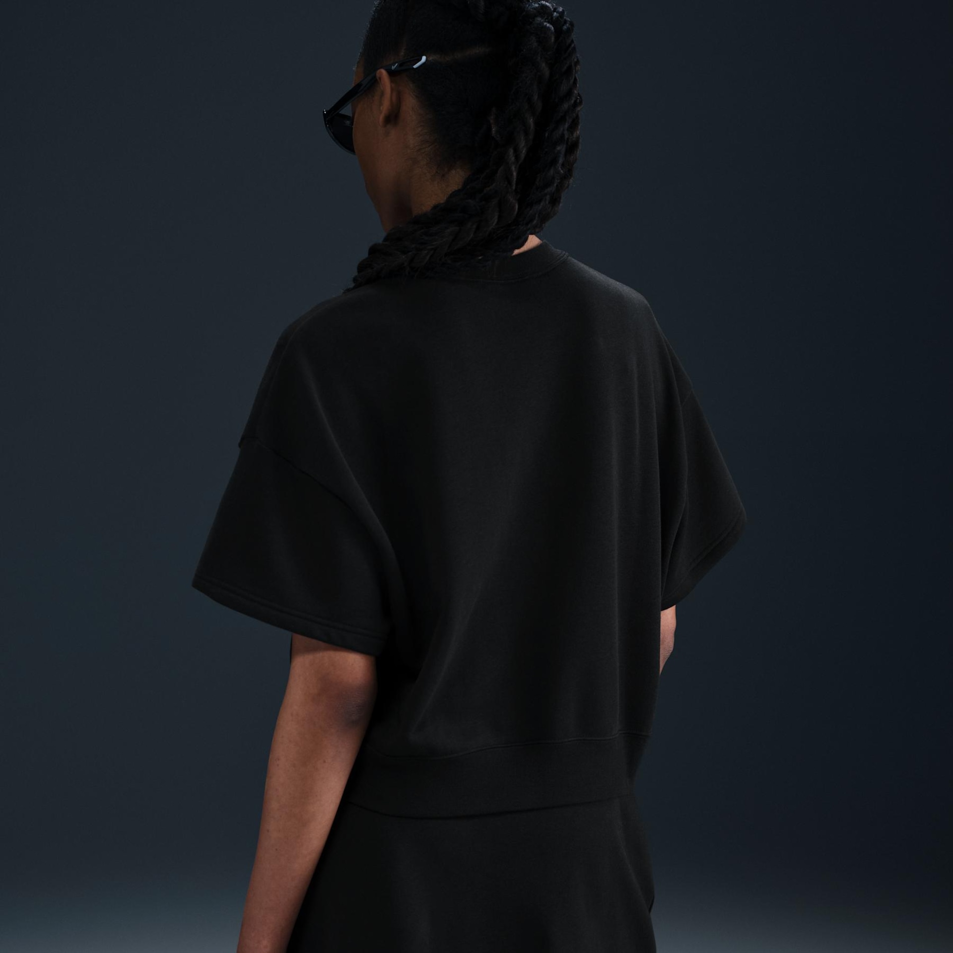 Camiseta Nike Sportswear Club Fleece Crew Feminina - Foto 2