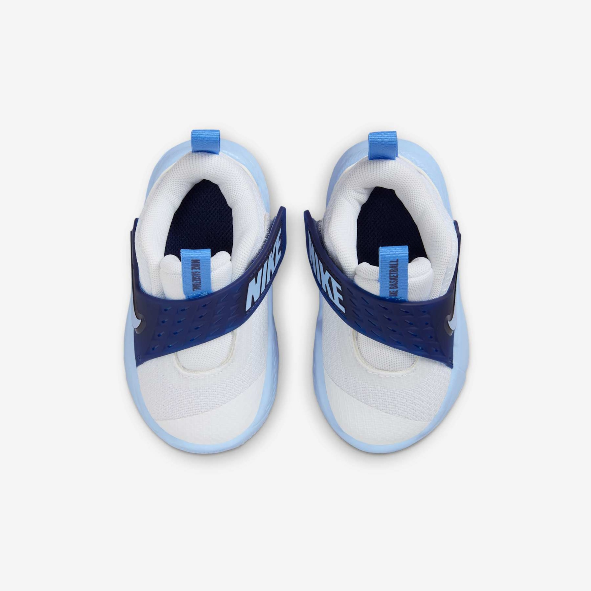 Tênis Nike Team Hustle D12 Infantil - Foto 4