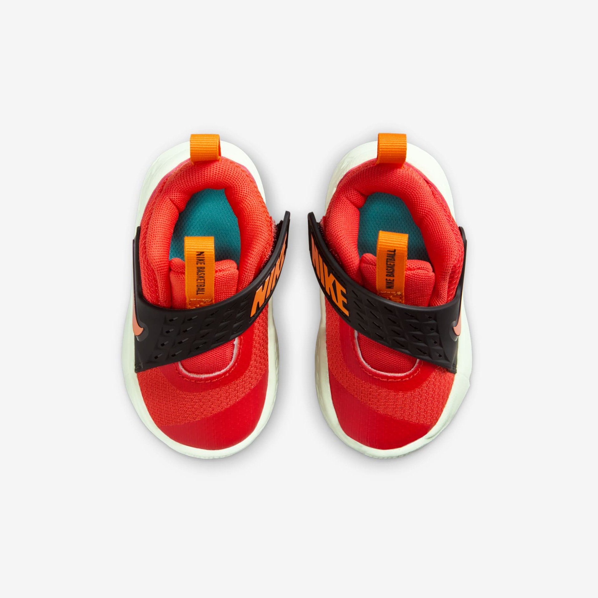 Tênis Nike Team Hustle D12 Infantil - Foto 4