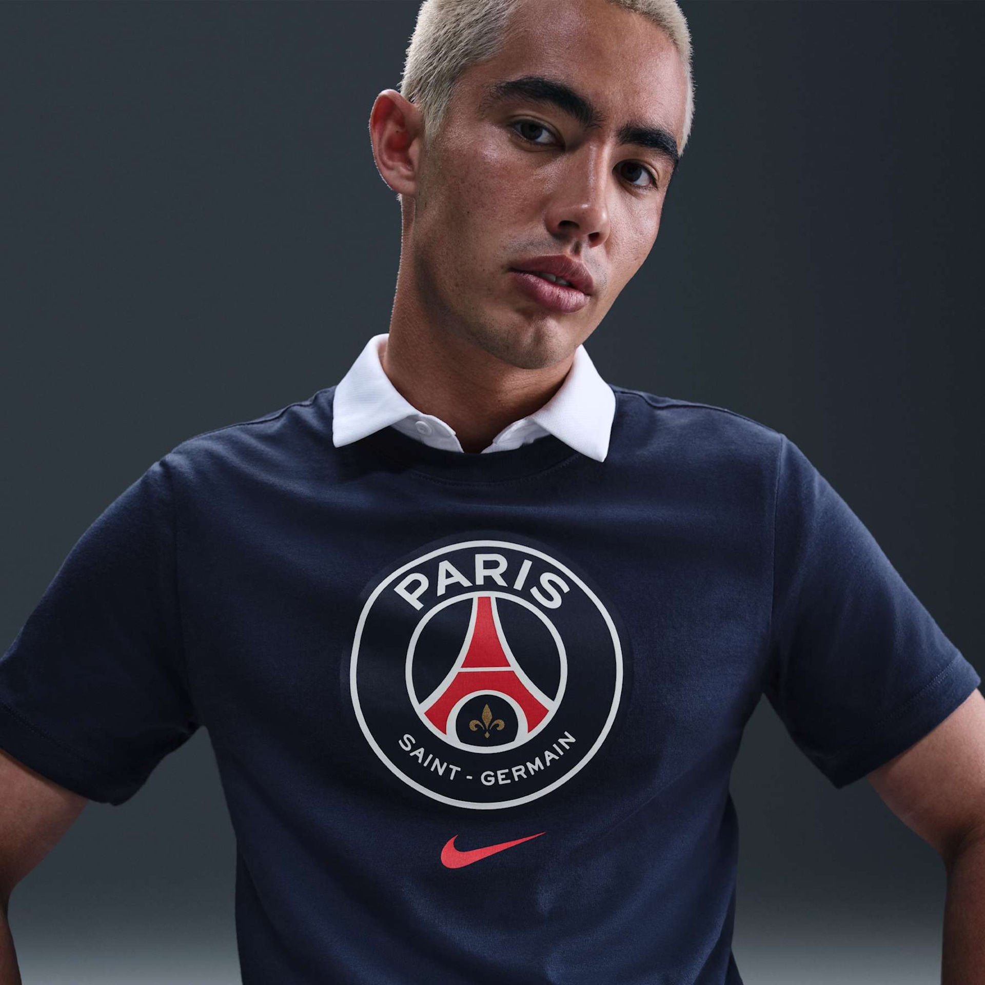 Camiseta Nike Paris Saint-Germain Crest Masculina - Foto 3