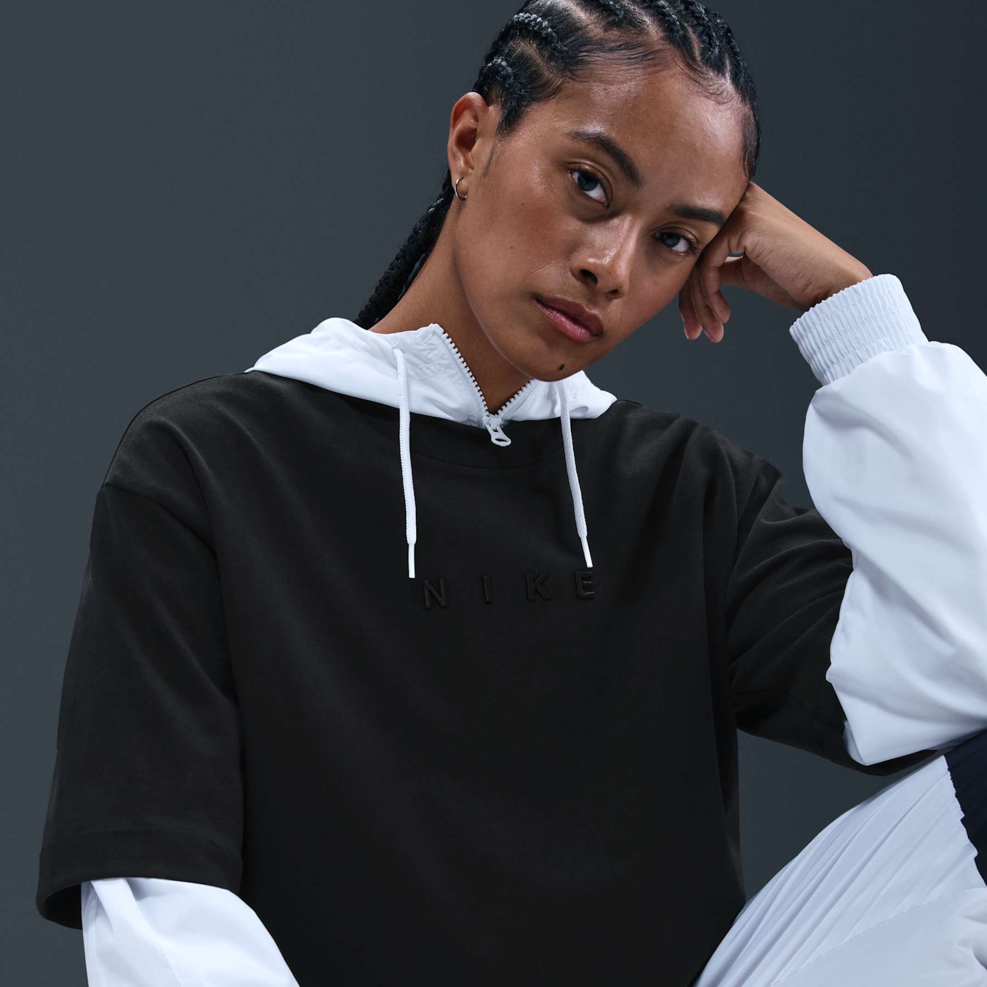 Camiseta Nike Sportswear Relax Feminina - Foto 3