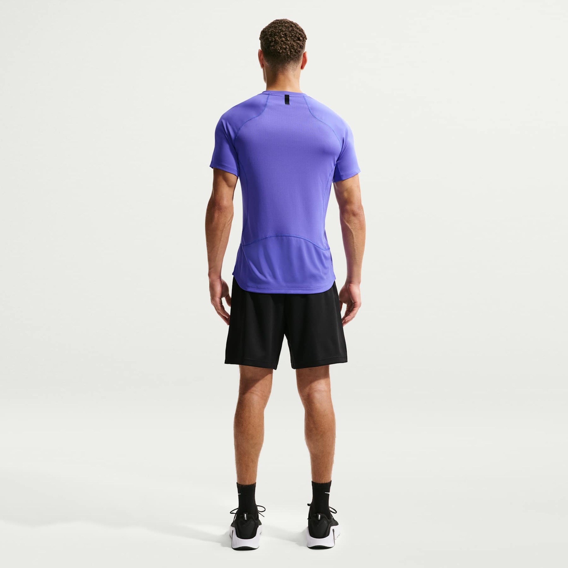 Camiseta Dri-FIT Nike Pro Masculina - Foto 5