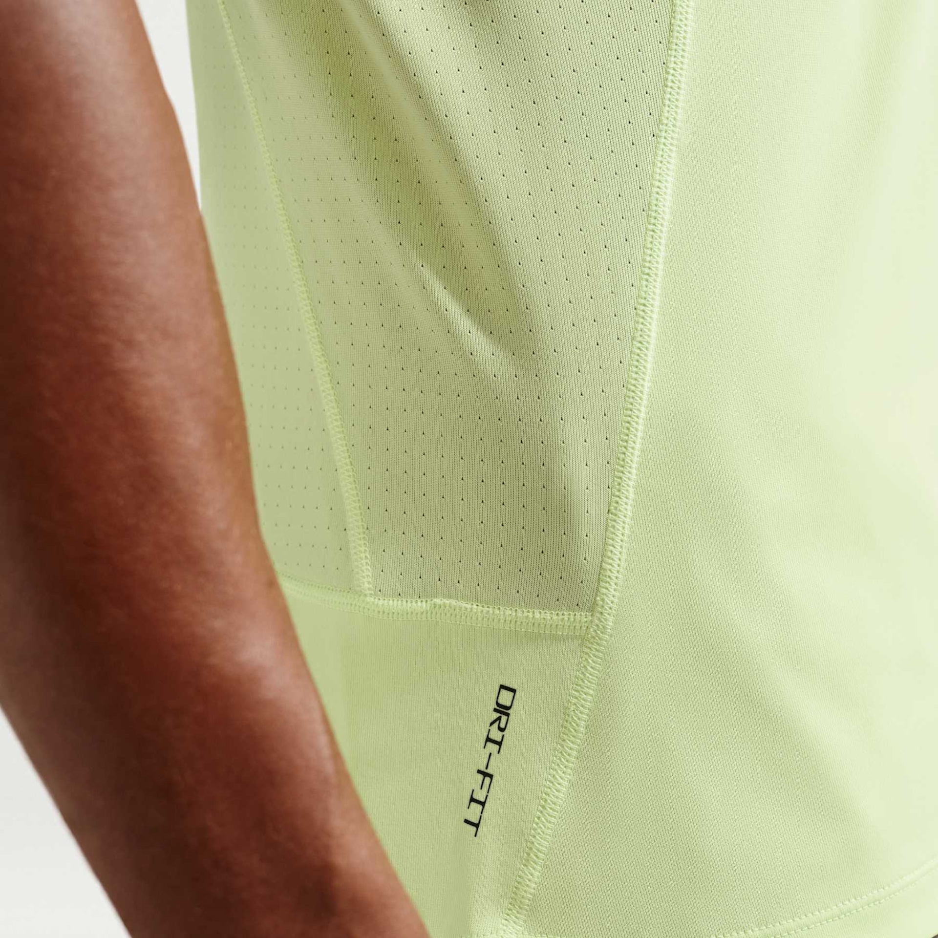 Camiseta Dri-FIT Nike Pro Masculina - Foto 6