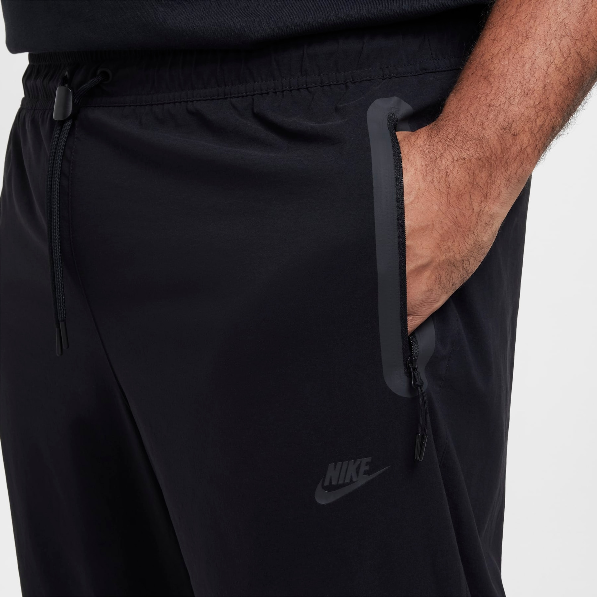 Calça Nike Tech Woven Masculina - Foto 14