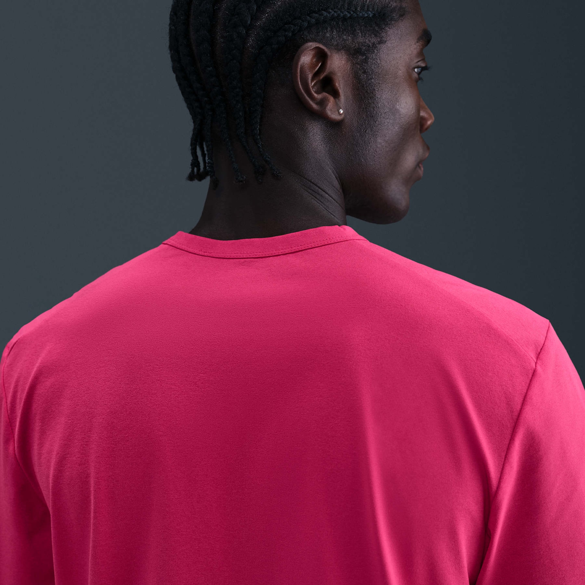 Camiseta Nike Hyverse GFX Masculina - Foto 2