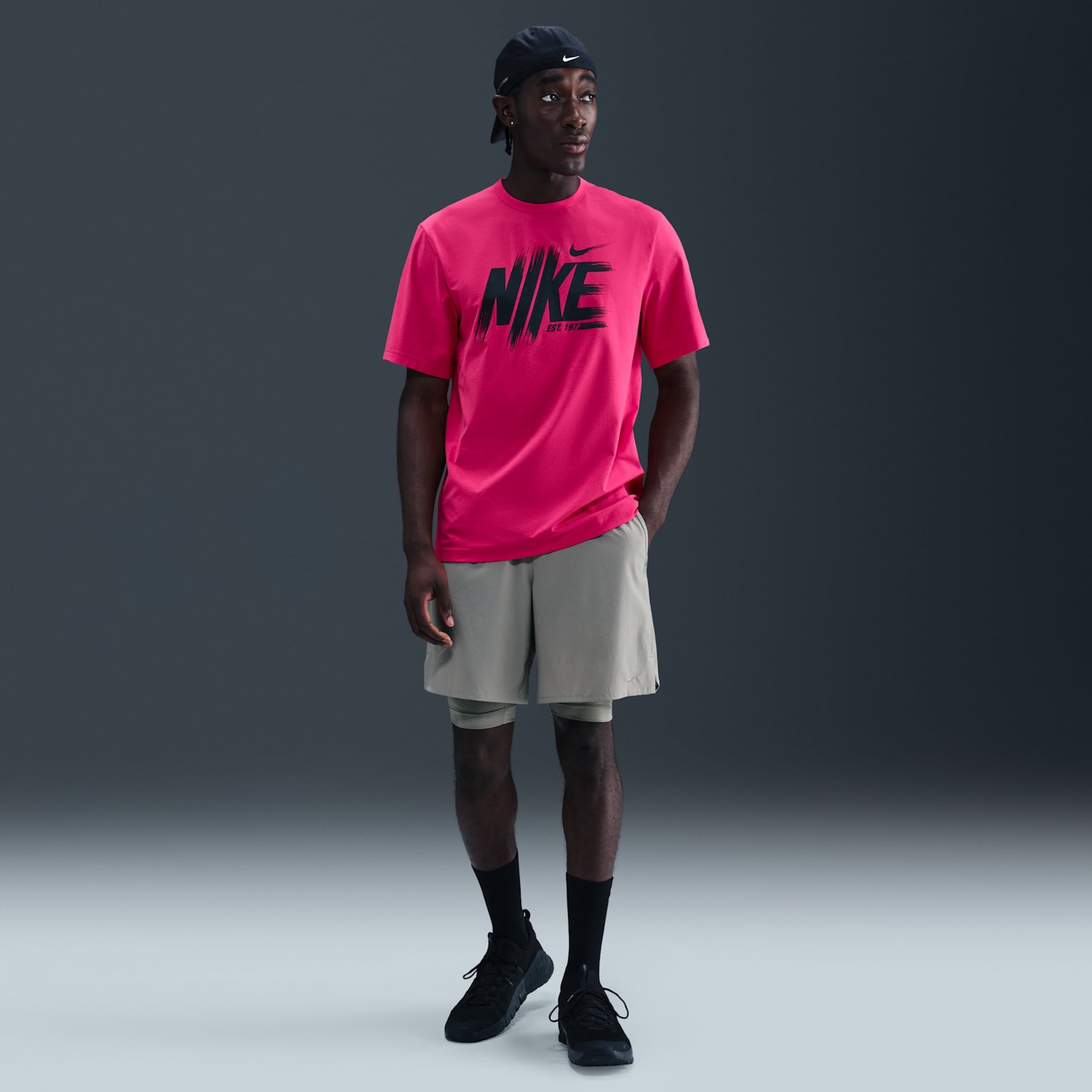 Camiseta Nike Hyverse GFX Masculina - Foto 4