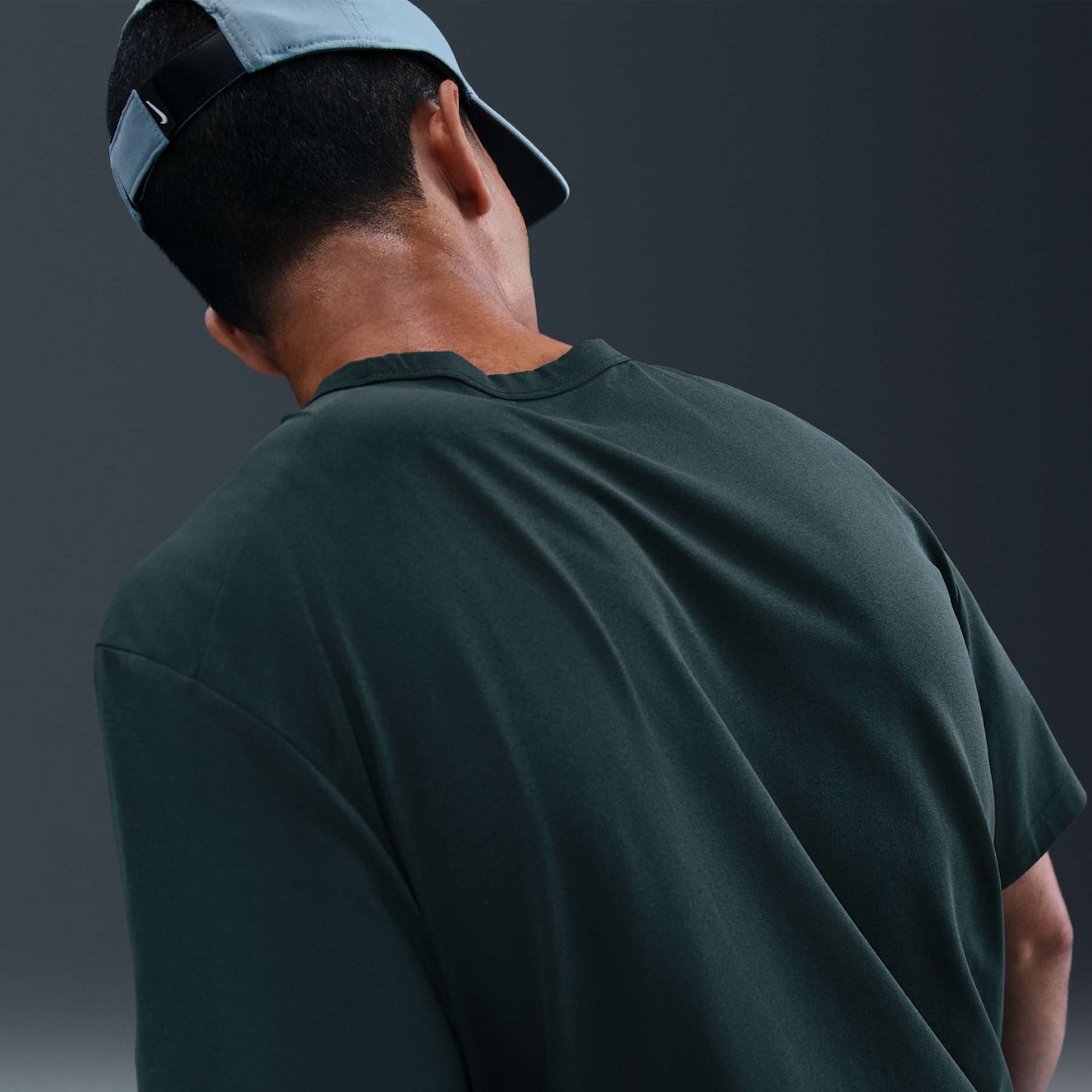 Camiseta Nike Hyverse GFX Masculina - Foto 2