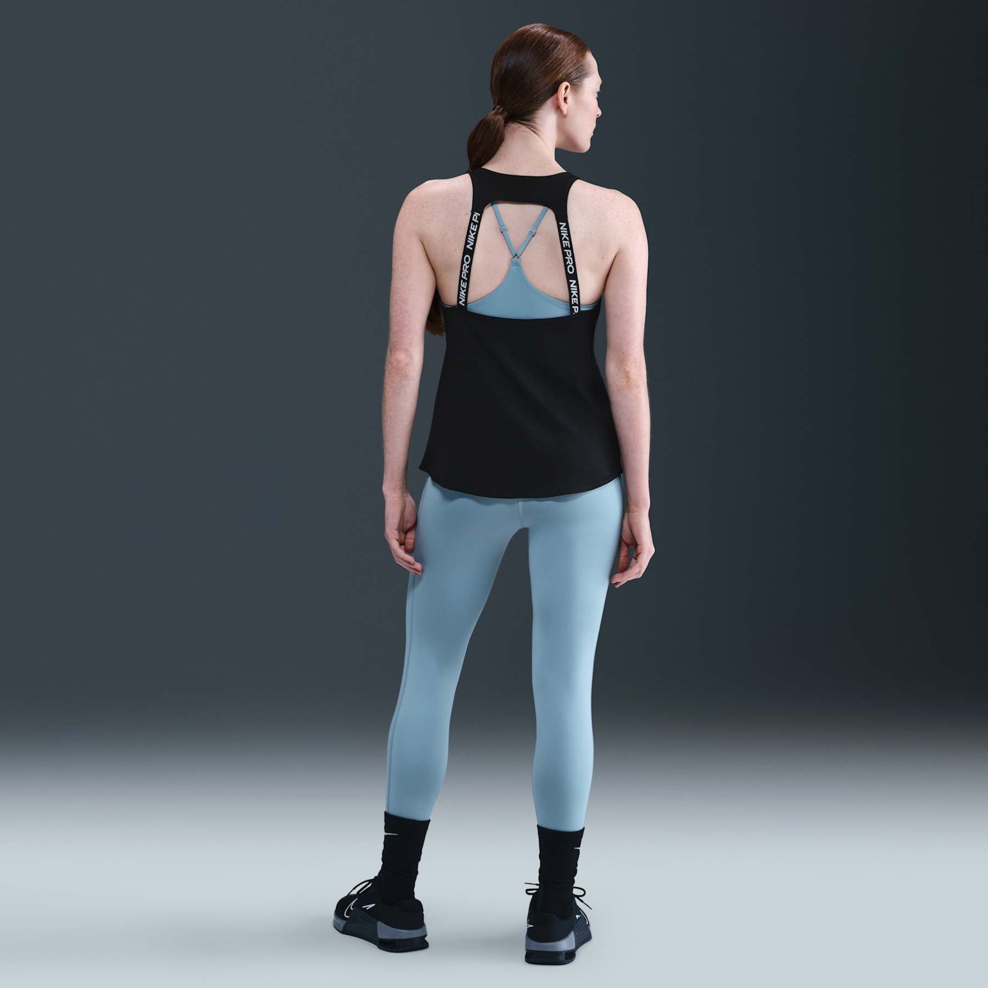 Regata Dri-FIT Nike Pro Elastika Feminina - Foto 5