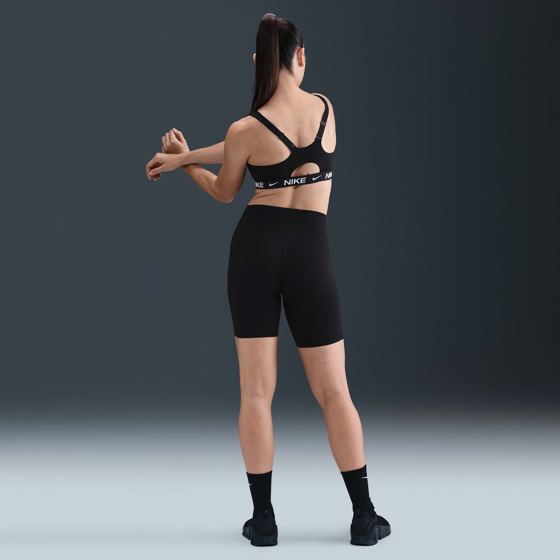 Top Nike Indy Feminino - Foto 5