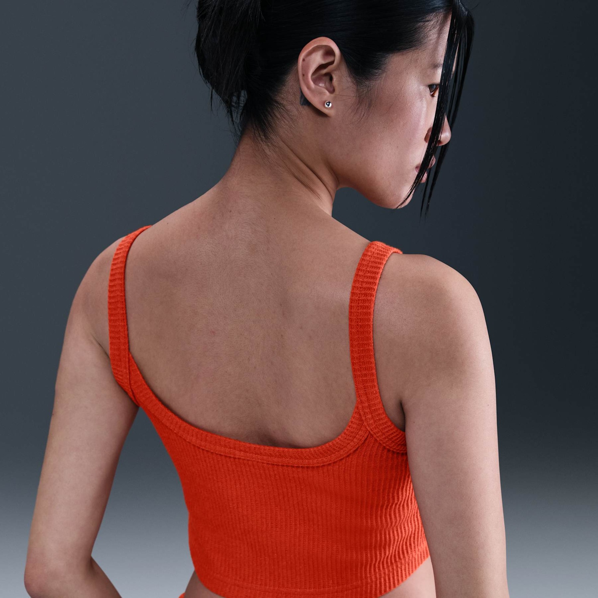 Regata Cropped Nike Sportswear Chill Feminina - Foto 2