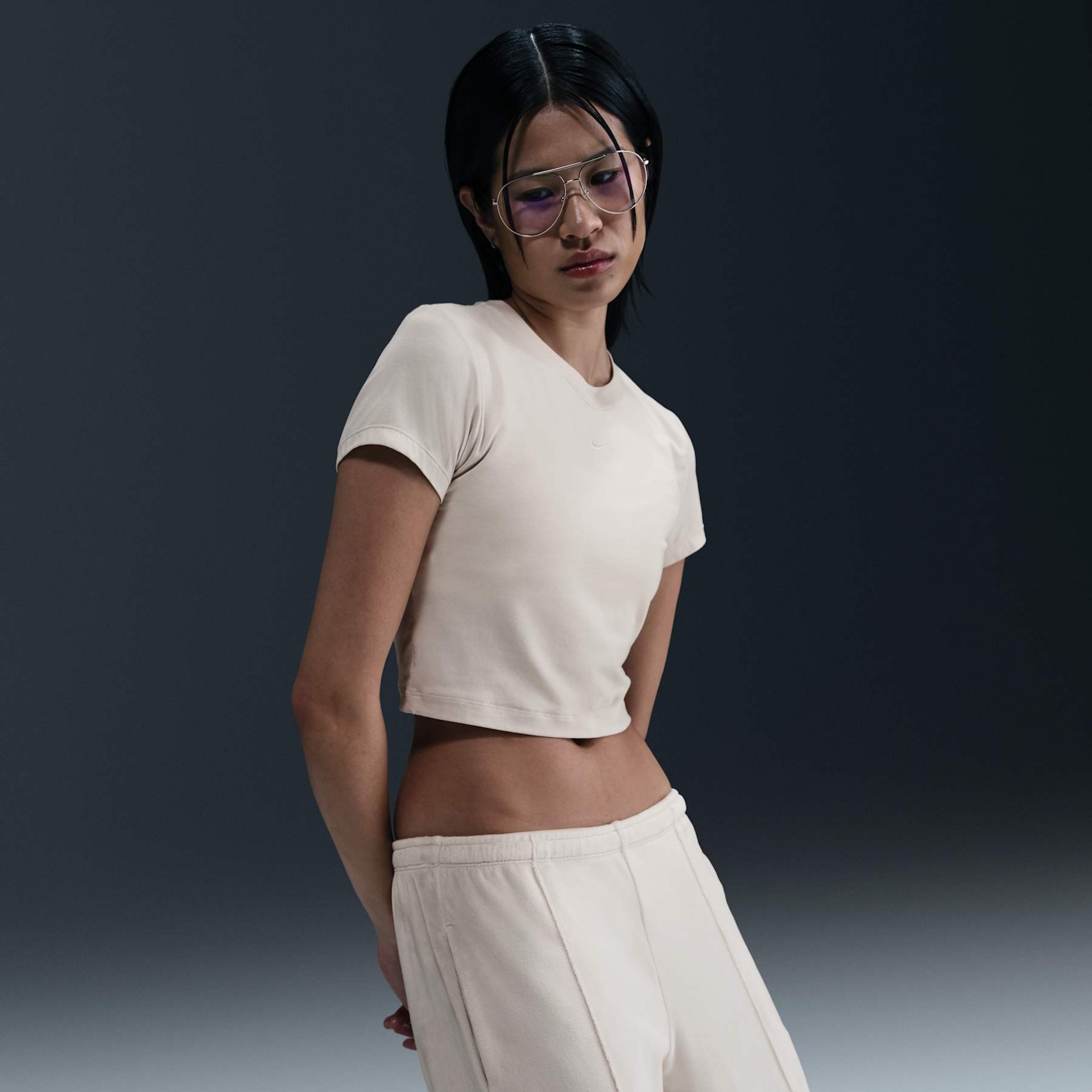 Camiseta Nike Sportswear Chill Knit Cropped Feminina - Foto 3