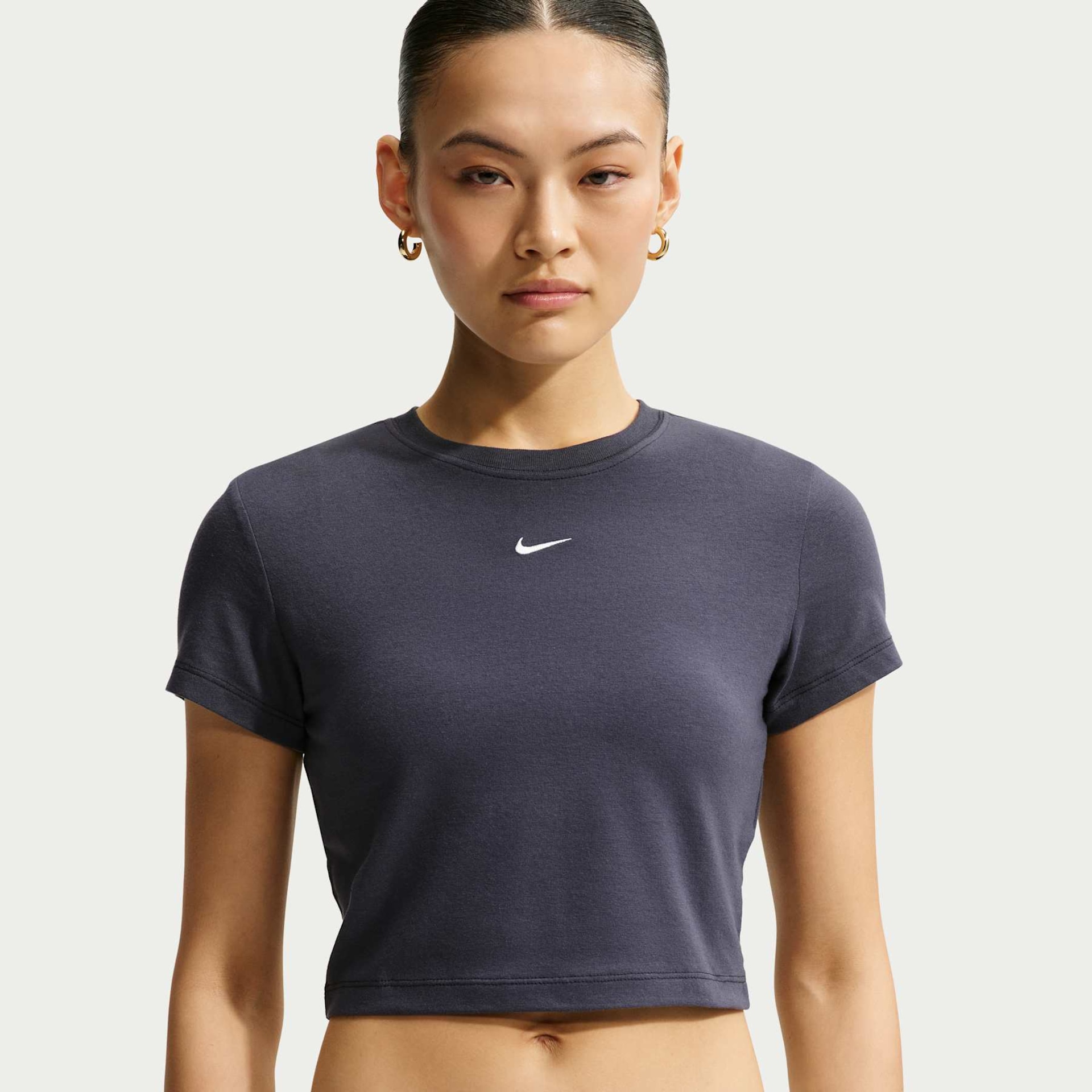 Camiseta Nike Sportswear Chill Knit Cropped Feminina - Foto 1