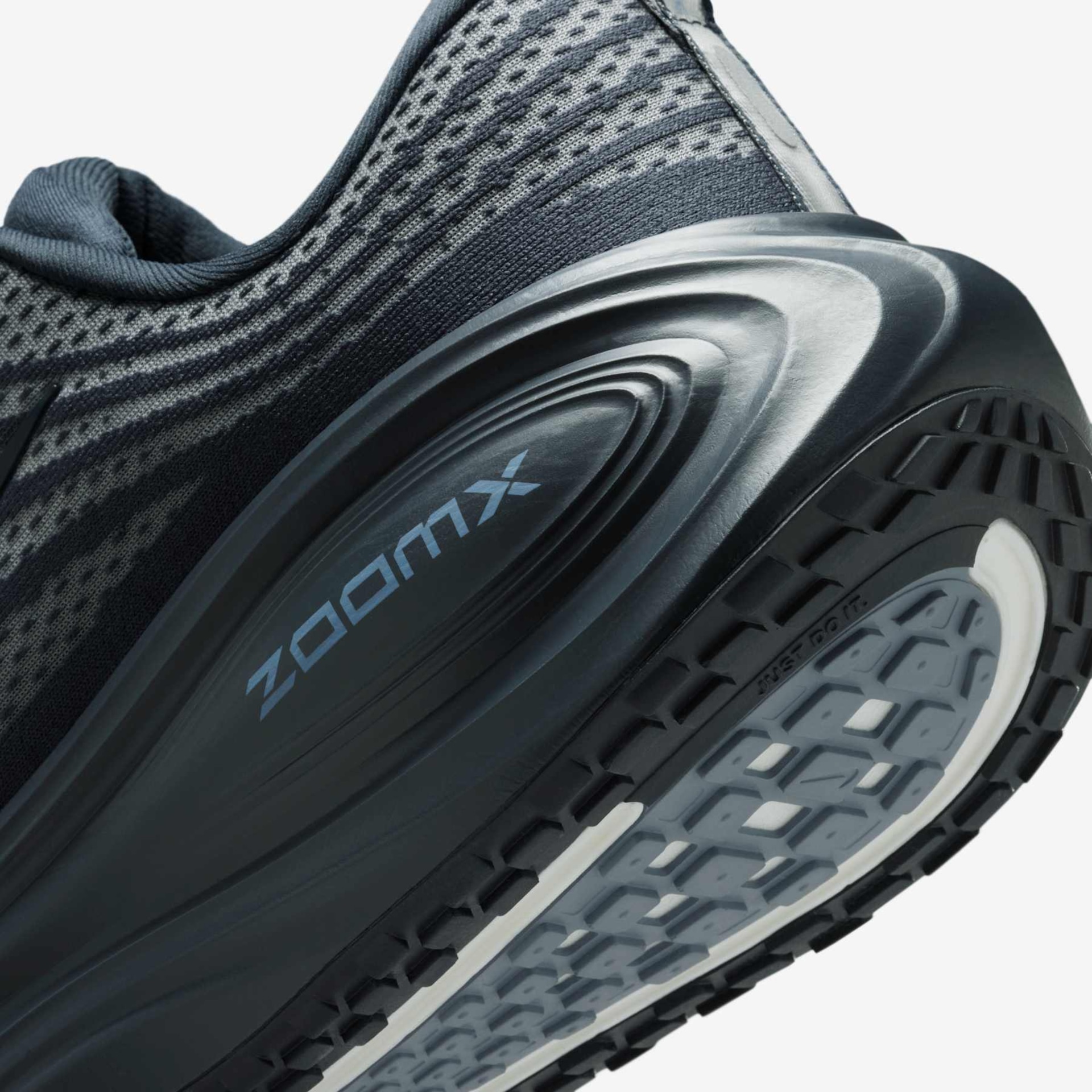 Tênis Nike Vomero Plus Masculino - Foto 8